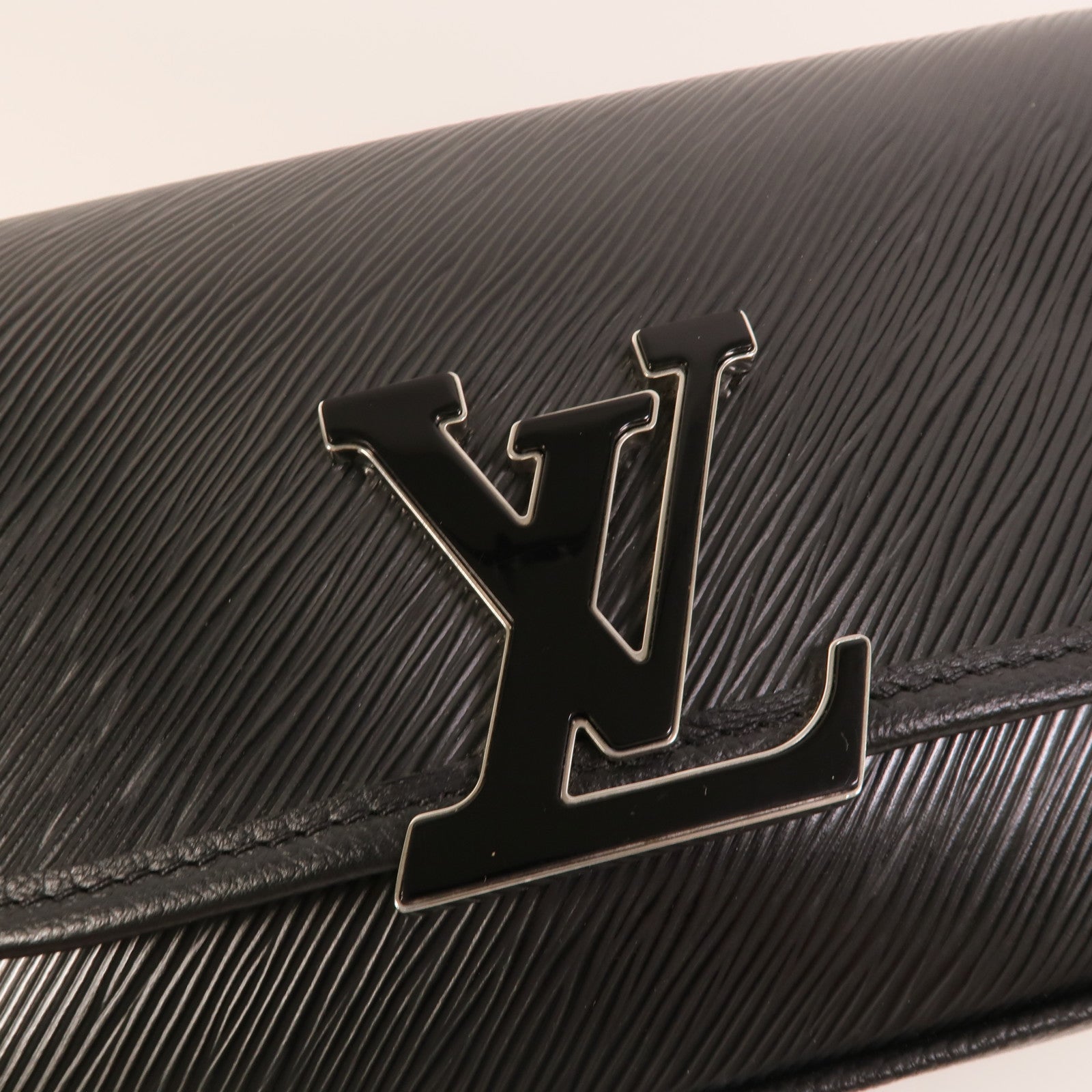 LOUIS VUITTON Epi Buci銀扣肩背袋