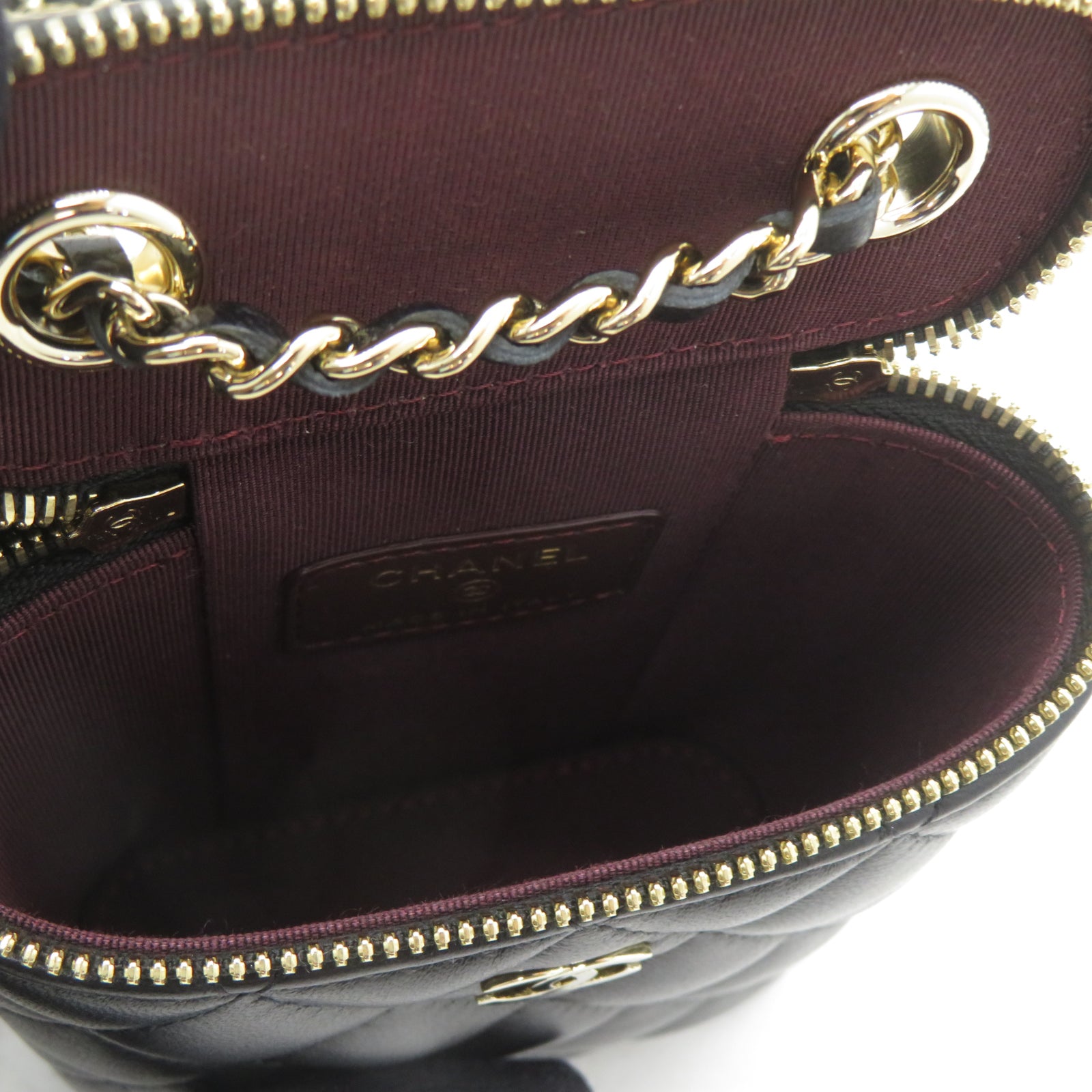 CHANEL 【激減優惠】菱格羊皮皮革Vanity Case金扣鏈帶肩背袋黑色