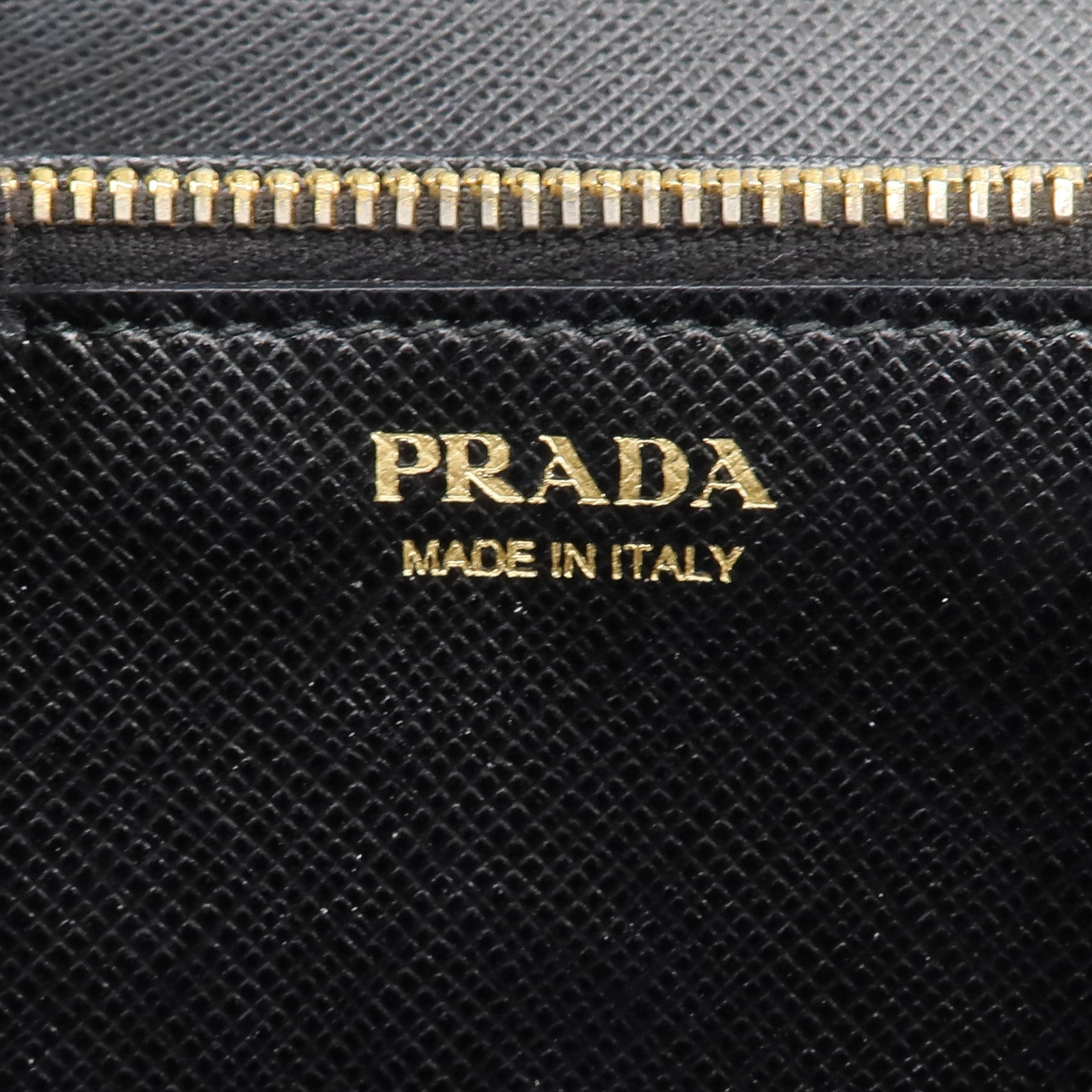 PRADA Saffiano皮革Envelope Long Wallet長錢包