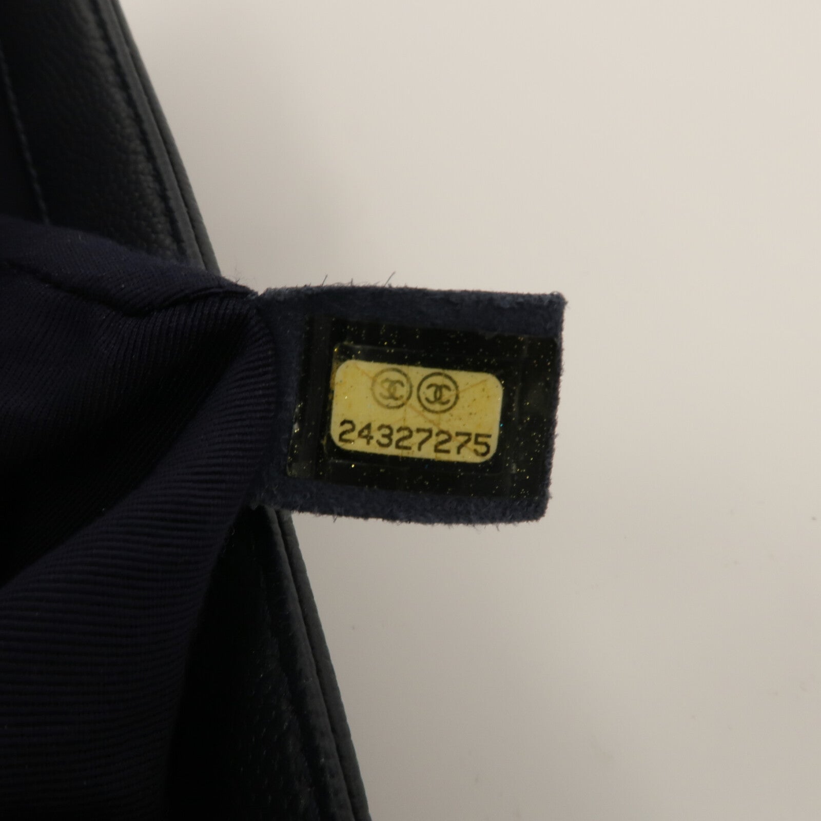 CHANEL 牛皮皮革Boy 25鏈帶肩背袋