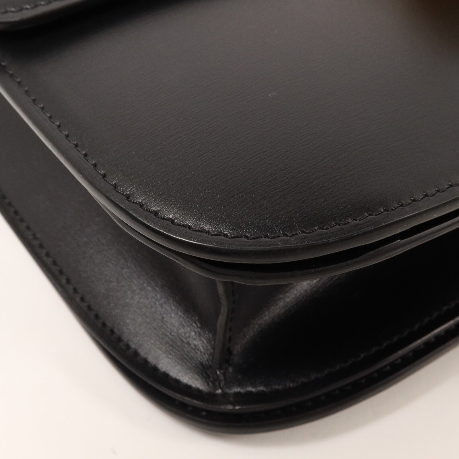 CELINE 牛皮皮革Classic BoxMedium肩背袋
