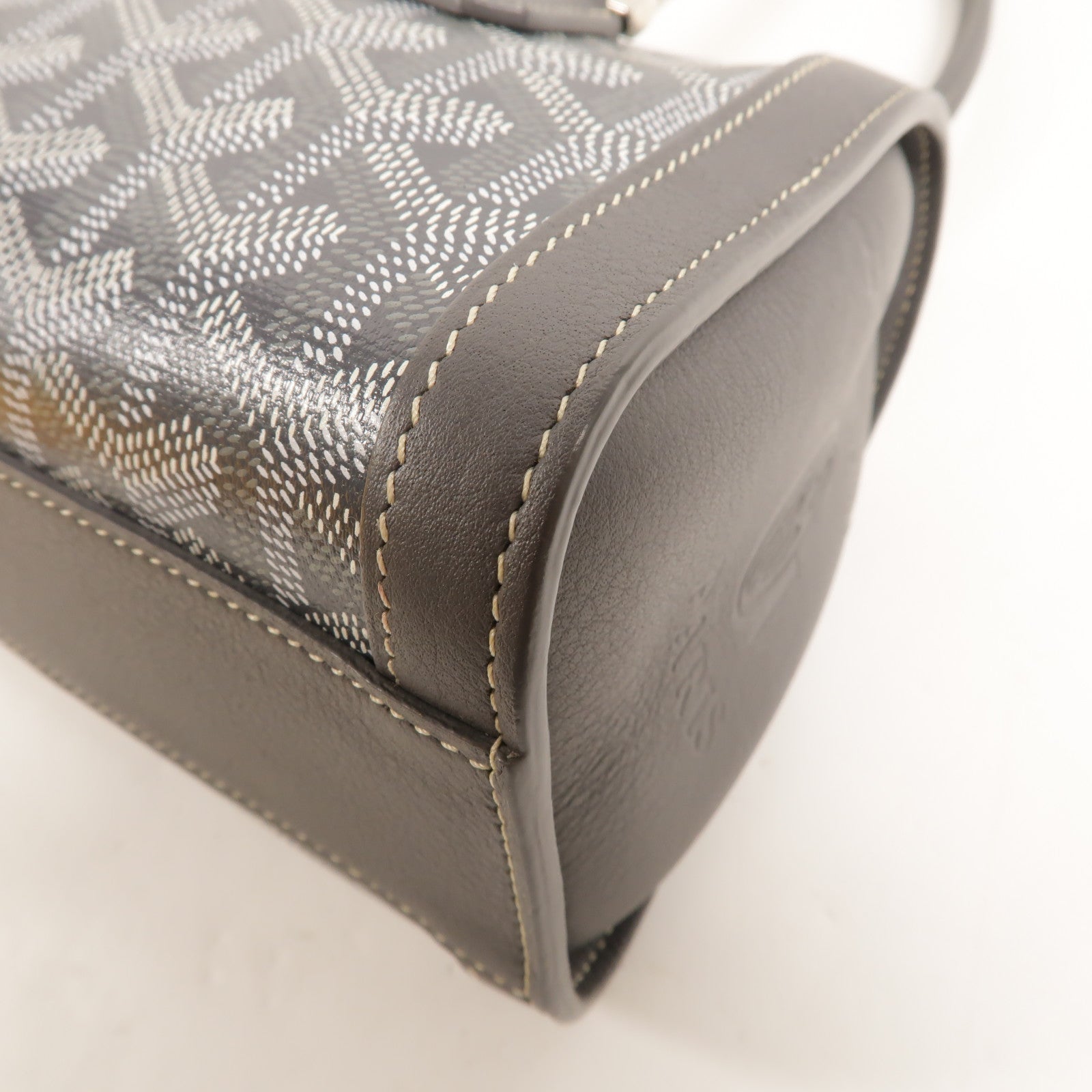 GOYARD 塗層帆布Bonbonniere肩背袋