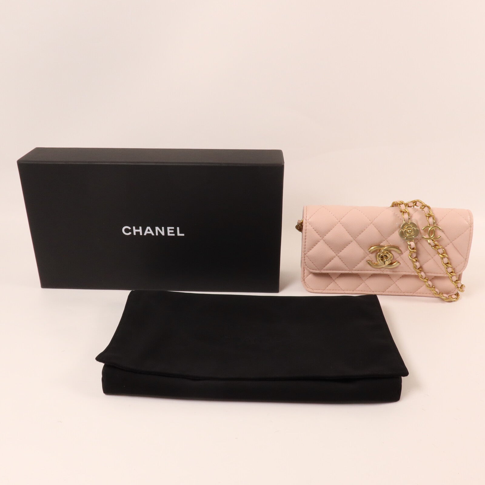 CHANEL 牛皮皮革Sweet Camellia Flap Phone Bag鏈帶肩背袋