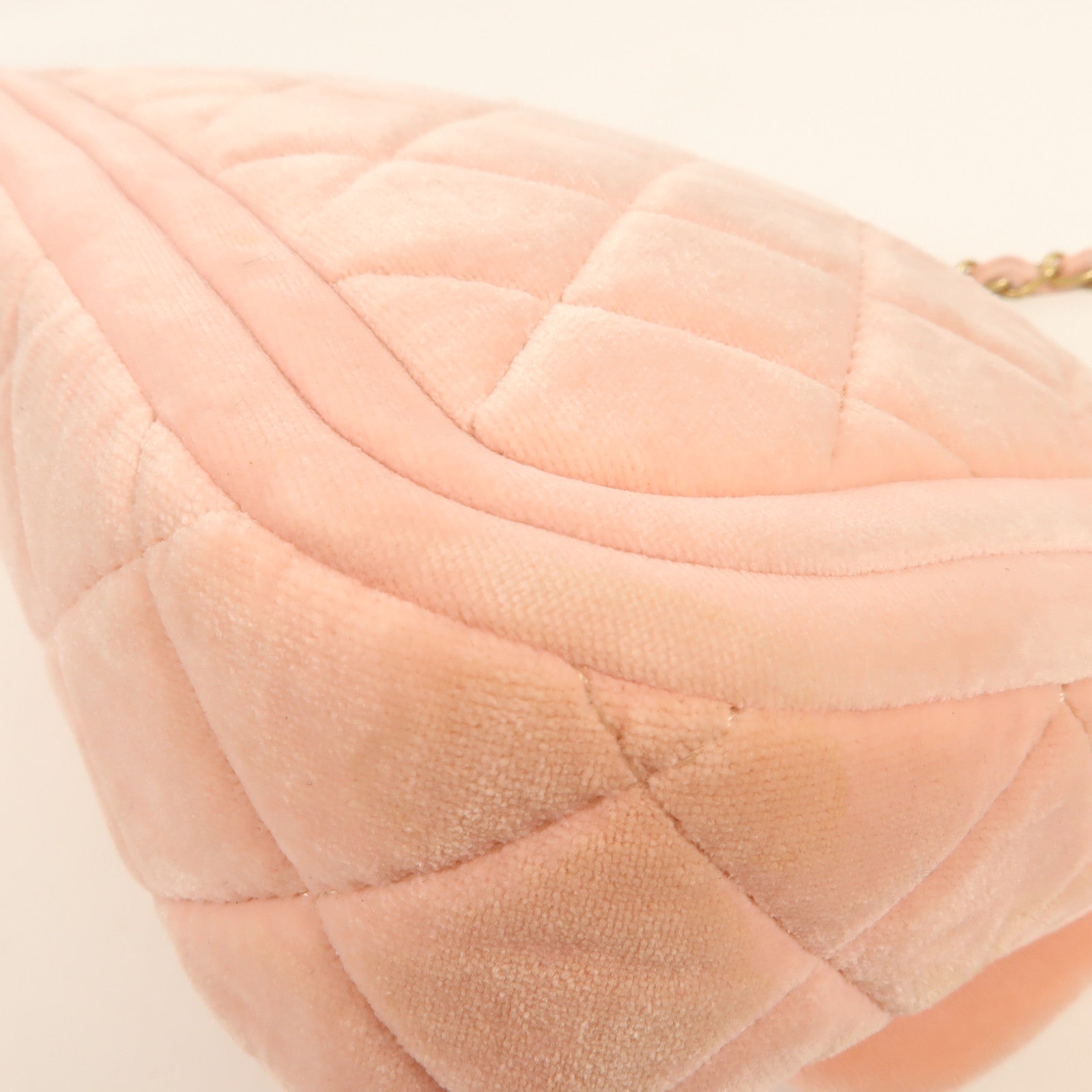 CHANEL 天鵝絨Shoulder Bag金扣鏈帶肩背袋