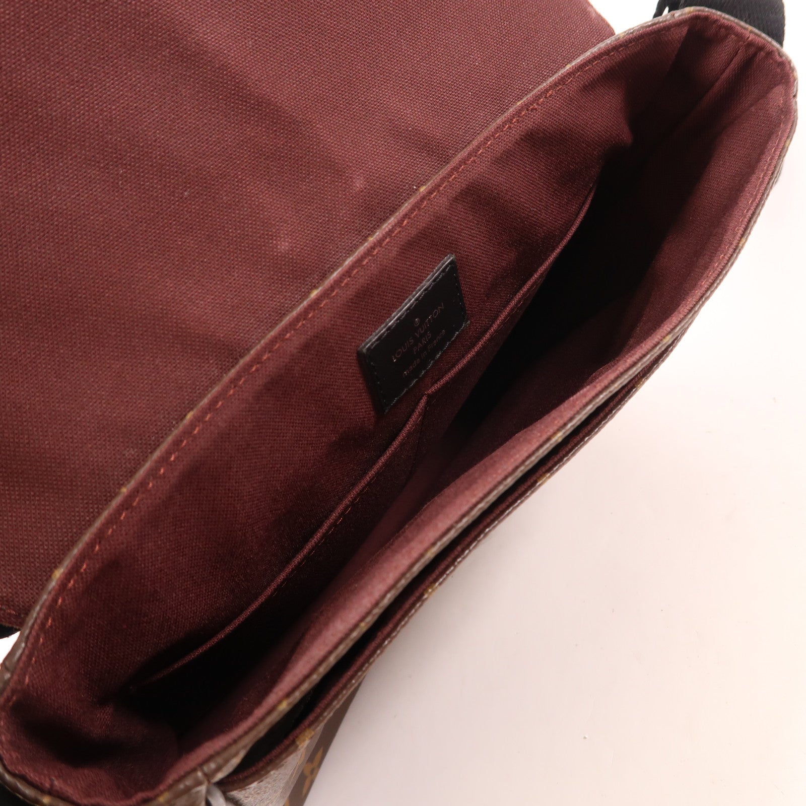 LOUIS VUITTON Monogram Macassar District PM銀扣斜挎包/肩背袋