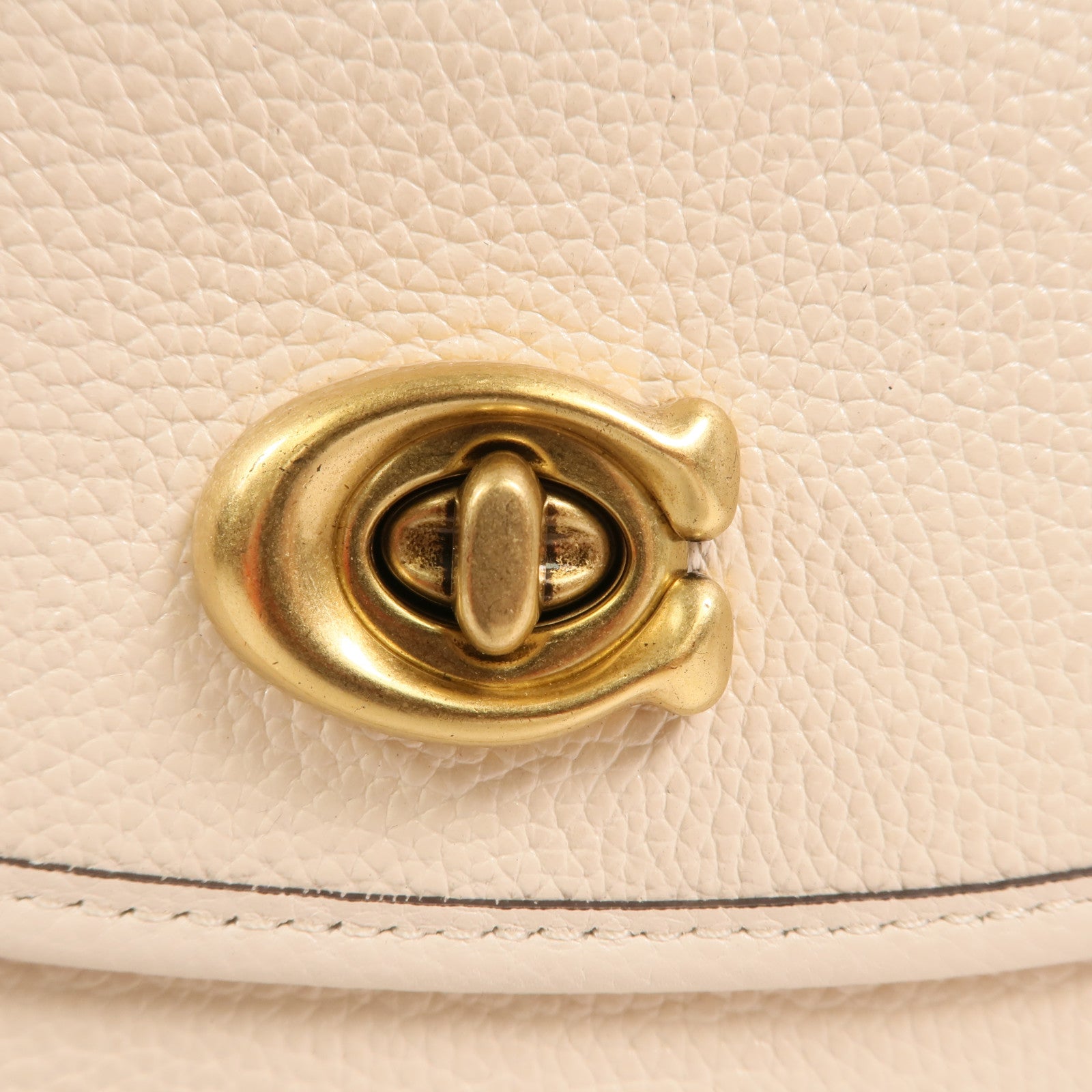 COACH 牛皮皮革Shoulder Bag金扣肩背袋
