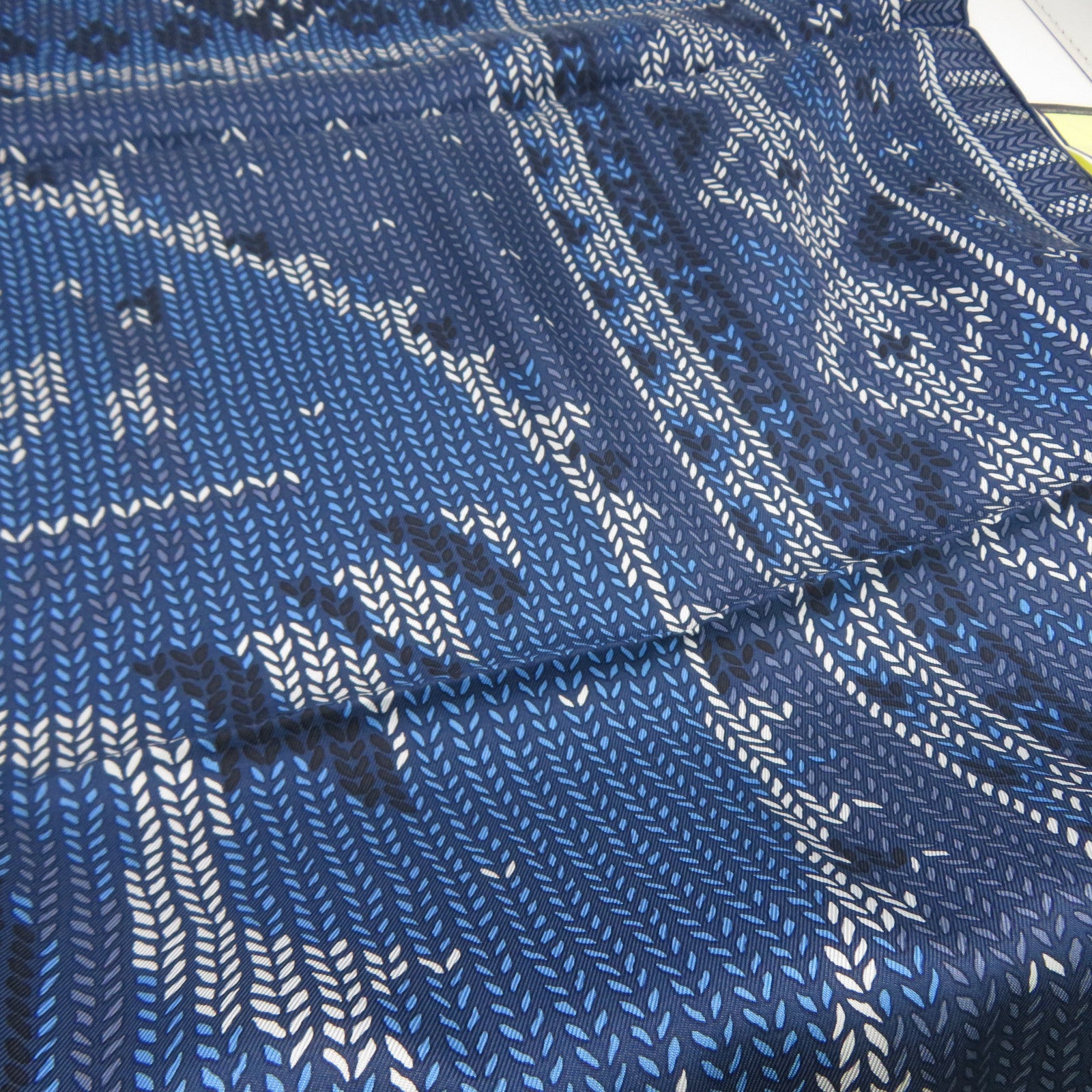 HERMES 【激減優惠】絲質Scarf絲巾藍色