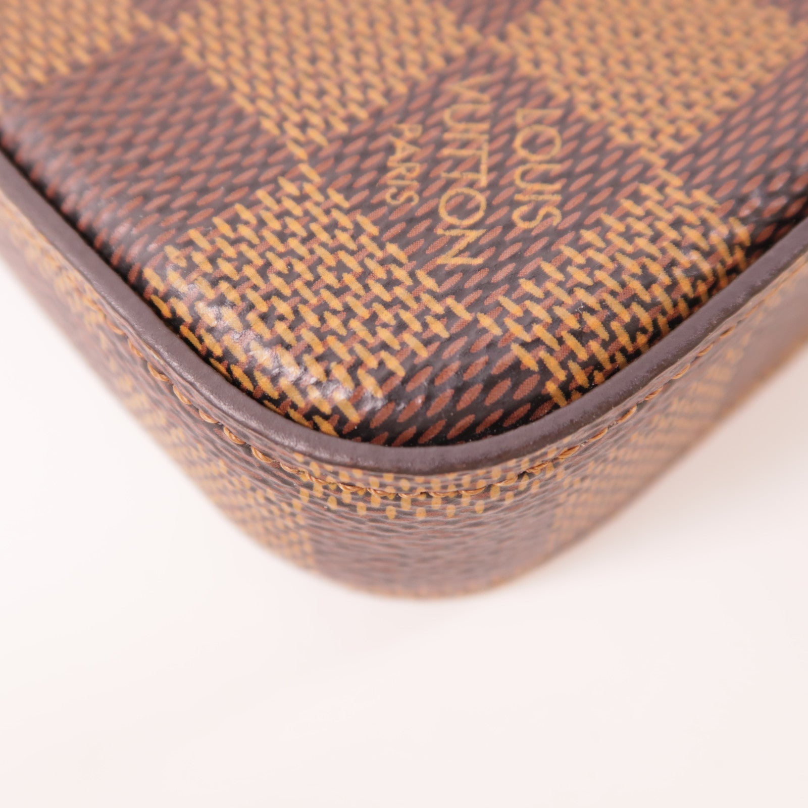 LOUIS VUITTON Damier Felice Pochette金扣鏈帶肩背袋