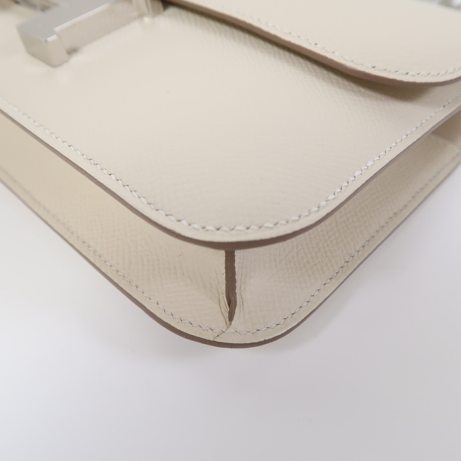HERMES 【激減優惠】Epsom皮革Constance Elan銀扣肩背袋奶昔白色