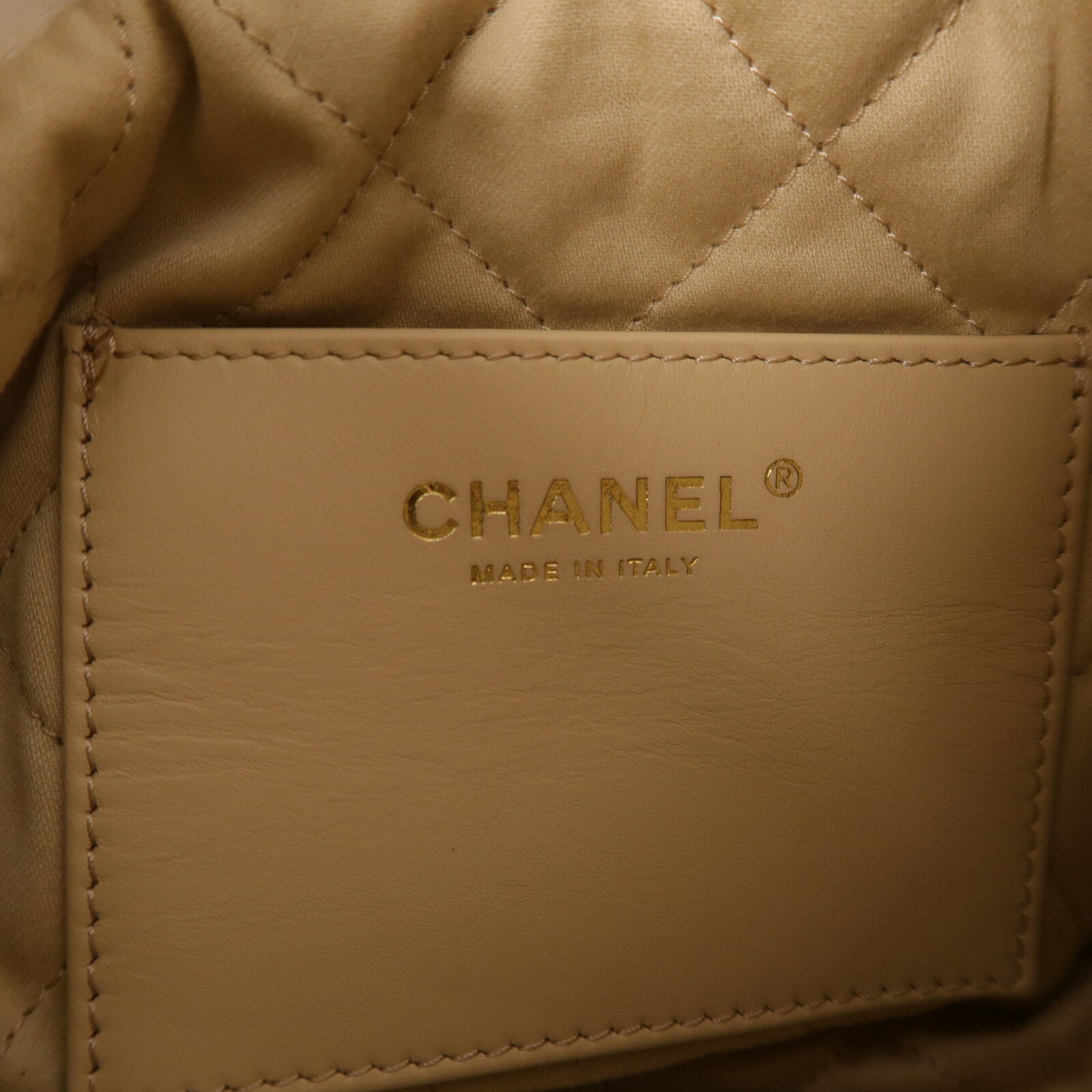 CHANEL 羊皮皮革C22 Mini金扣手挽肩背兩用袋