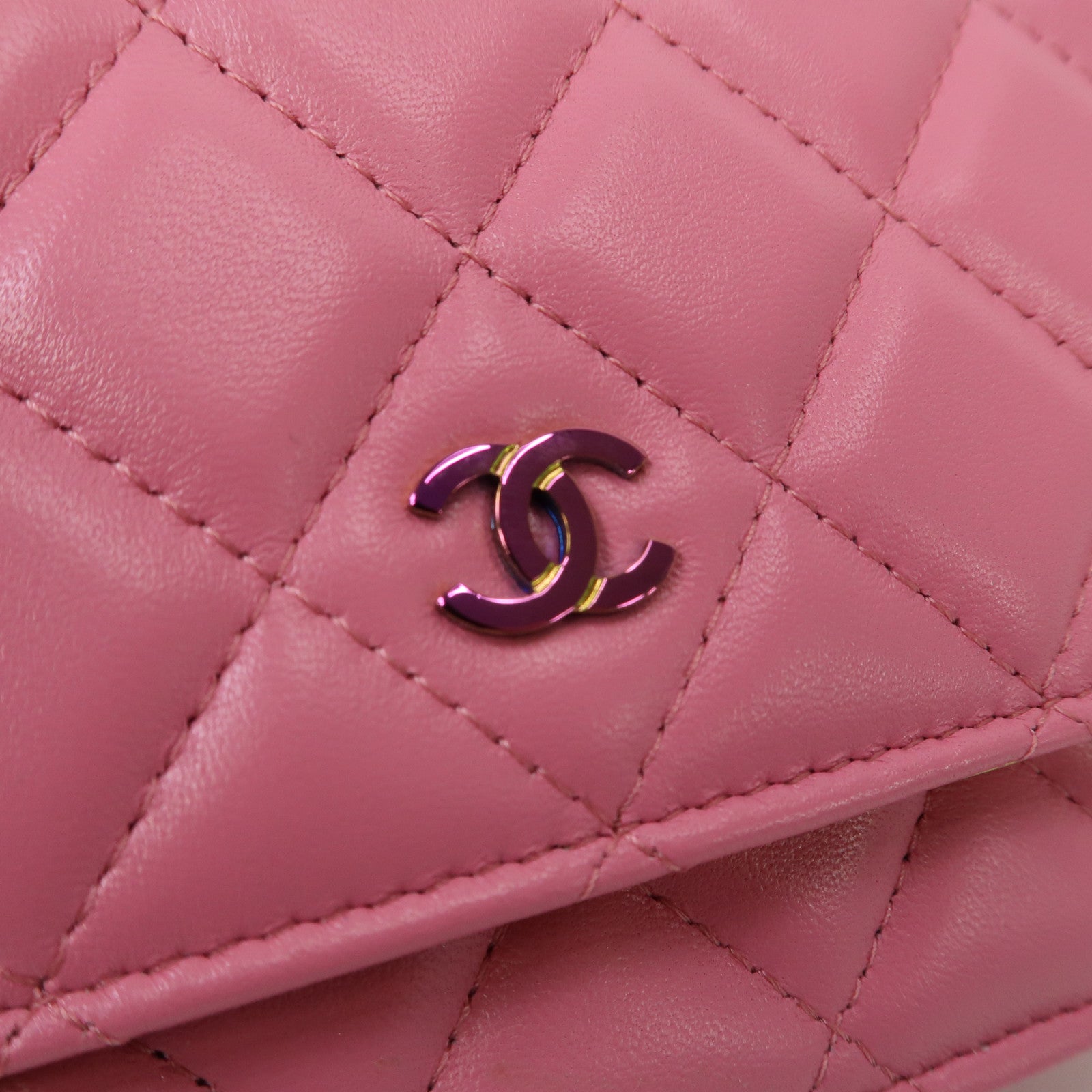 CHANEL 【激減優惠】菱格羊皮皮革WOC金扣/銀扣鏈帶肩背袋粉紅色