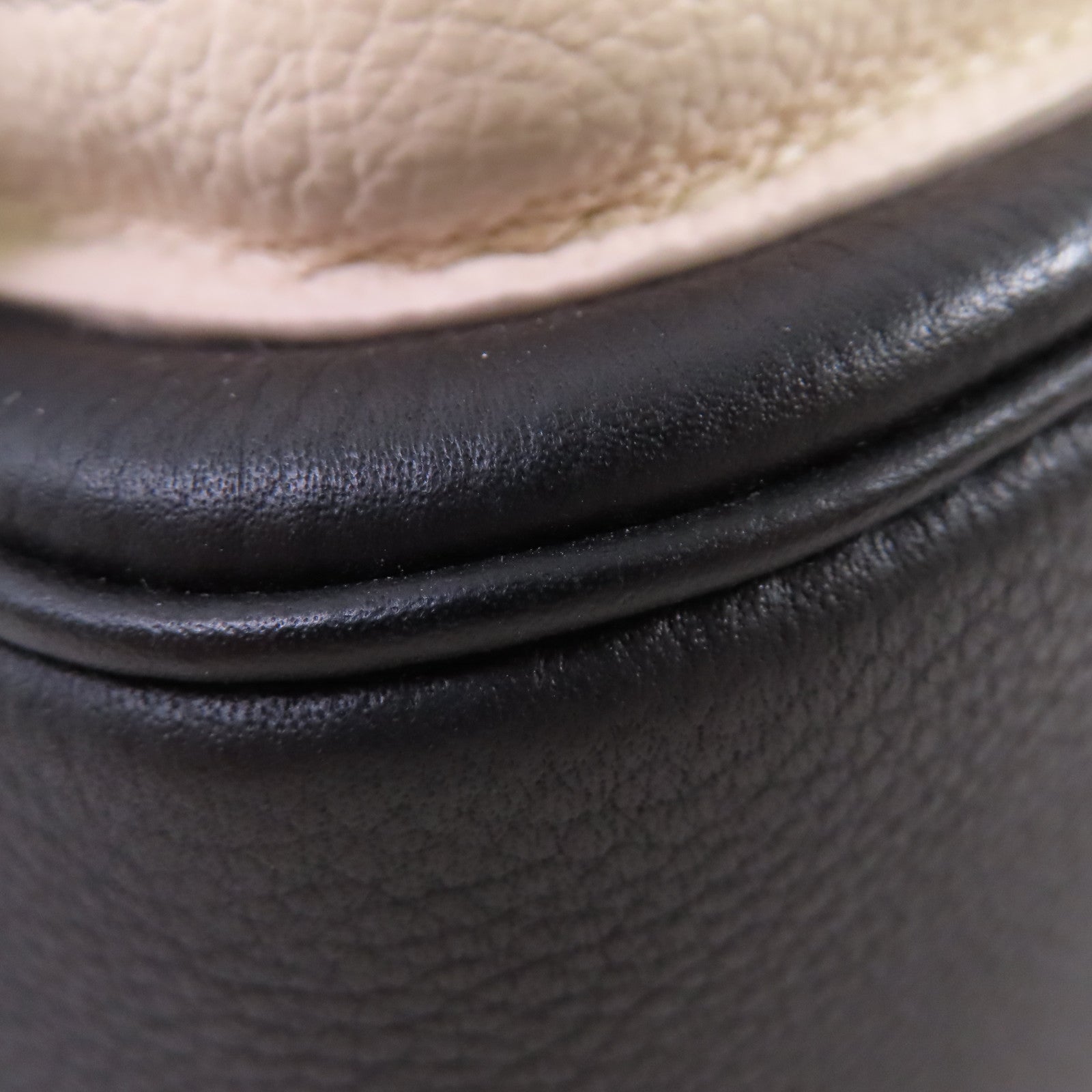 LOUIS VUITTON 牛皮皮革Lockme Tender 2Way Shoulder Bag金扣手挽肩背兩用袋黑色/粉紅色