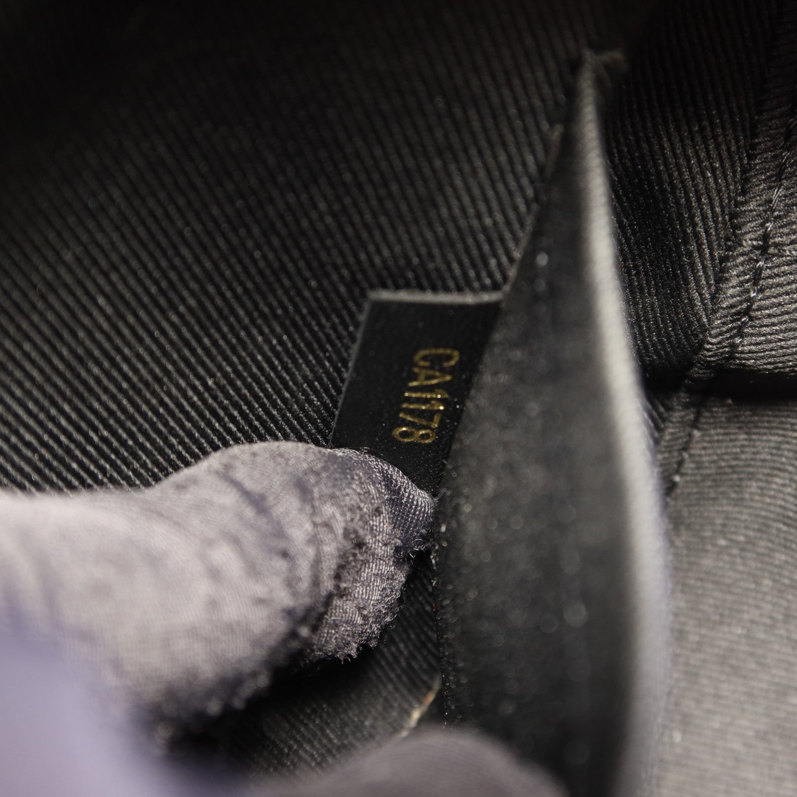 LOUIS VUITTON Monogram Saintonge金扣手挽袋棕色