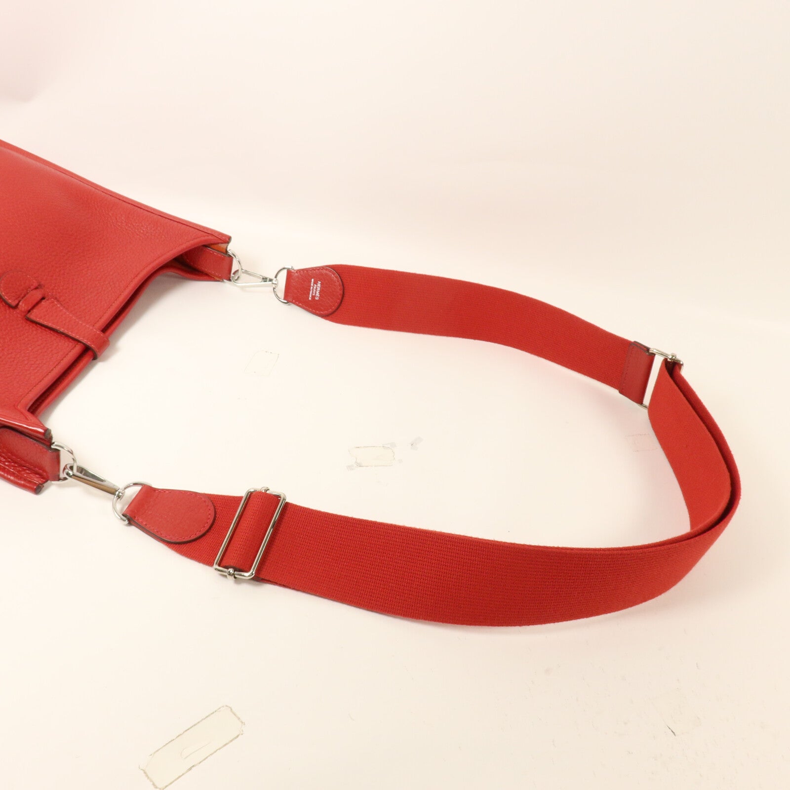 HERMES Clemence皮革Evelyne PM肩背袋Rouge Casaque