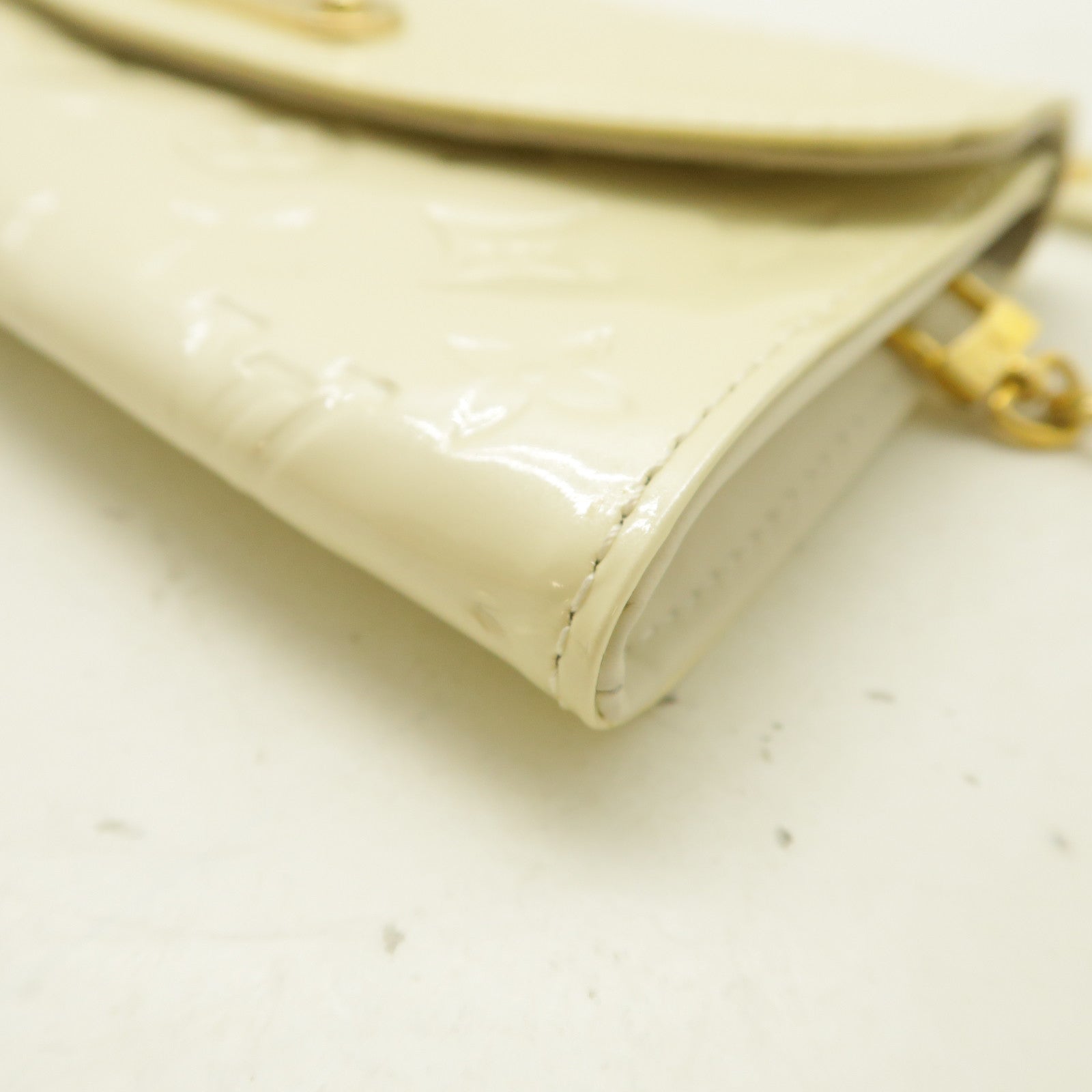 LOUIS VUITTON Vernis Sunset Boulevard金扣鏈帶肩背袋白色