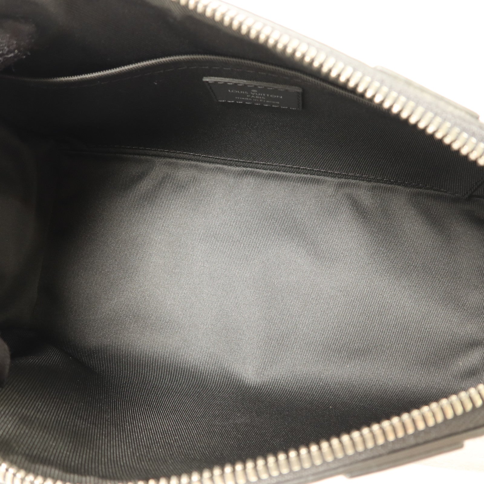 LOUIS VUITTON Monogram Eclipse City Keepall銀扣手挽肩背兩用袋