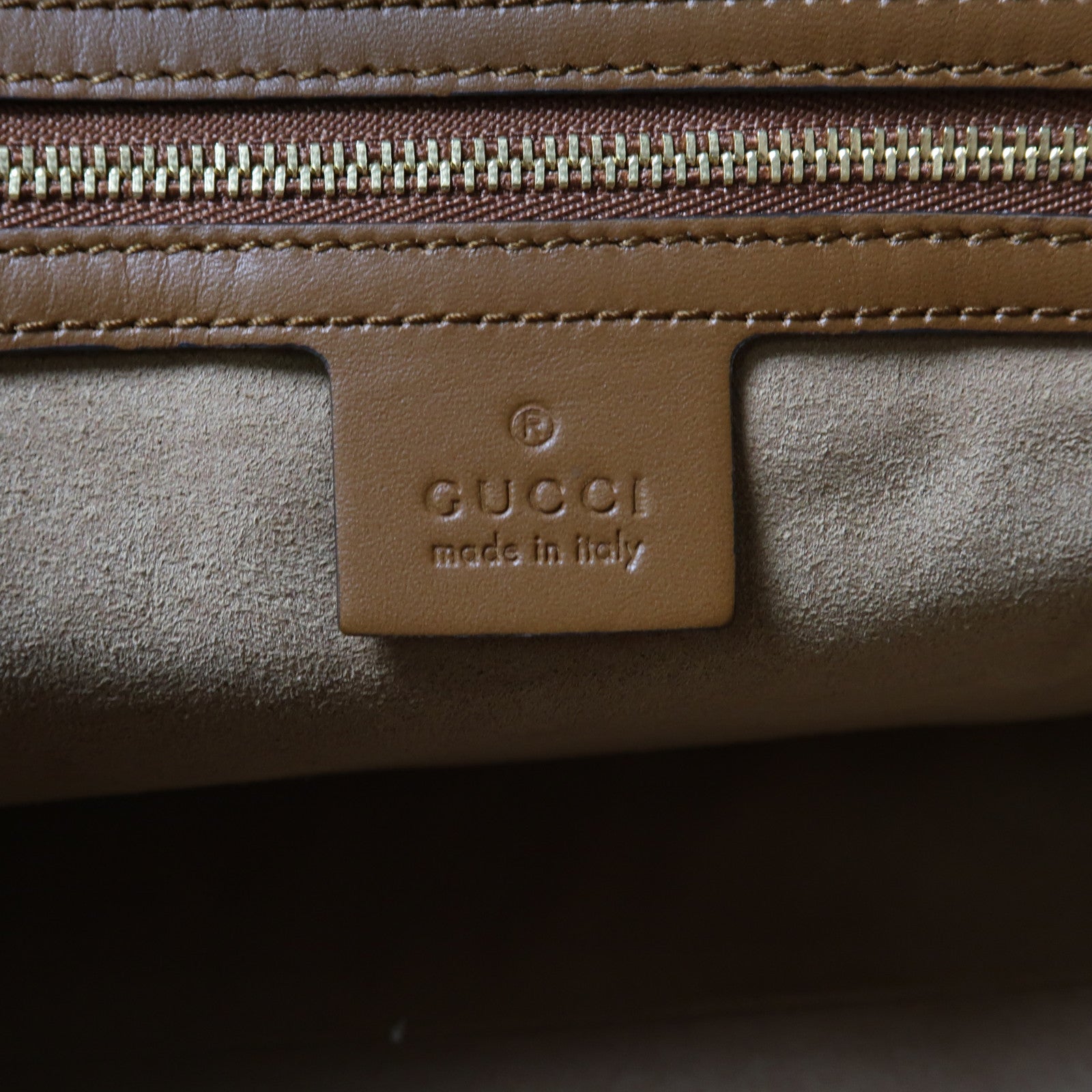 GUCCI 塗層帆布Padlock GG金扣肩背袋啡色