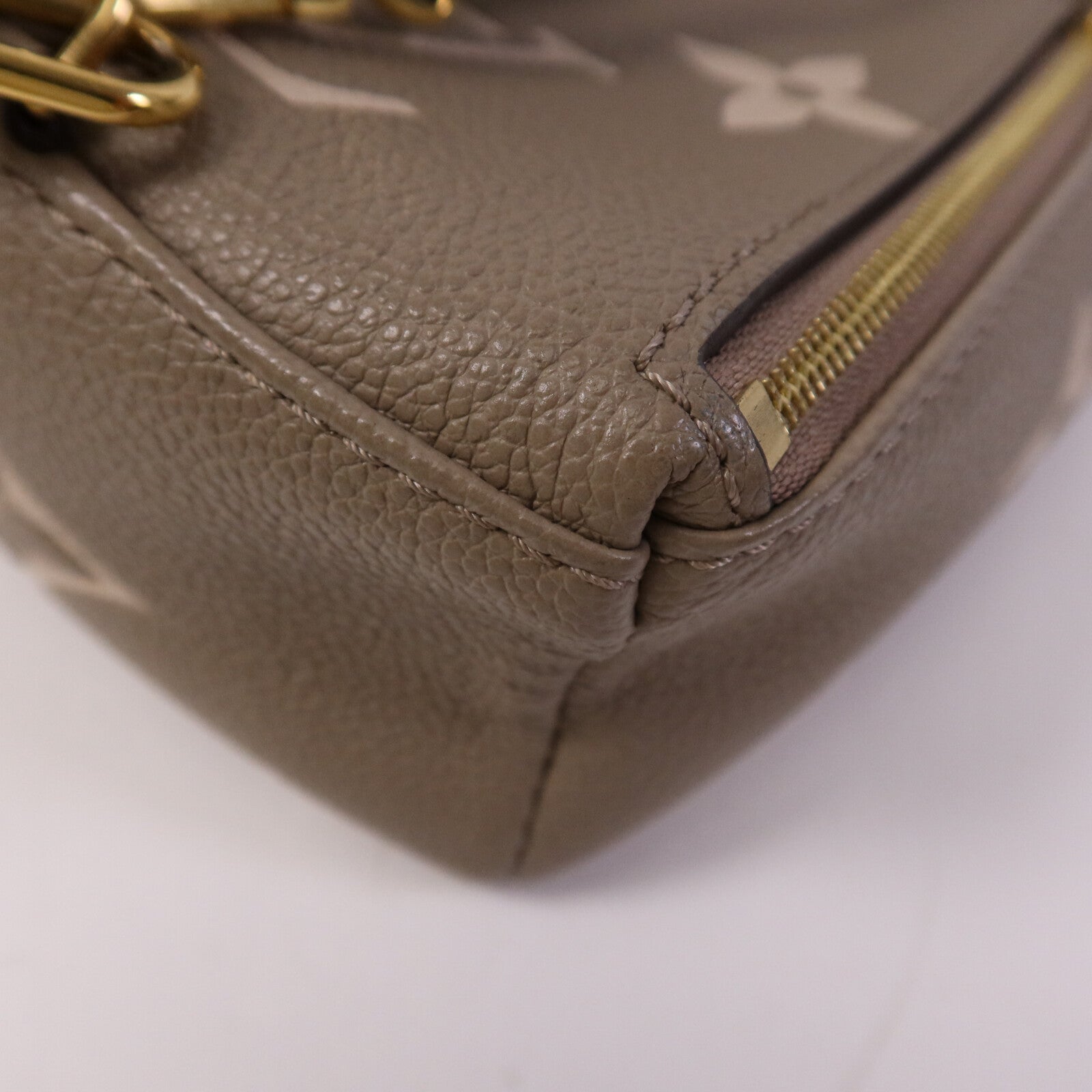 LOUIS VUITTON 【激減優惠】Monogram Empreinte Tiny金扣背包