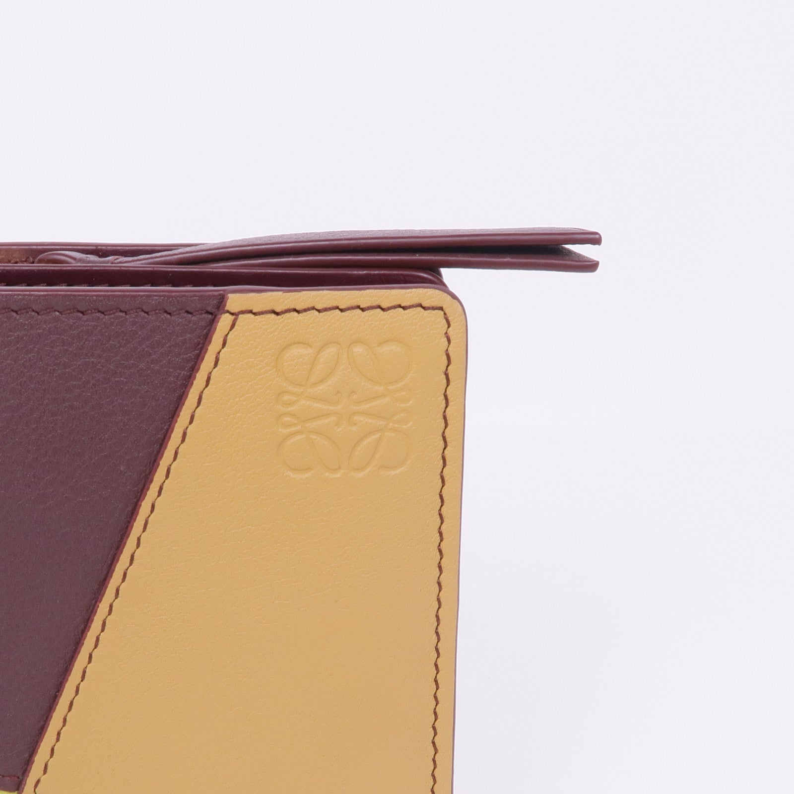 LOEWE 牛皮皮革Puzzle Compact Zip Wallet金扣錢包