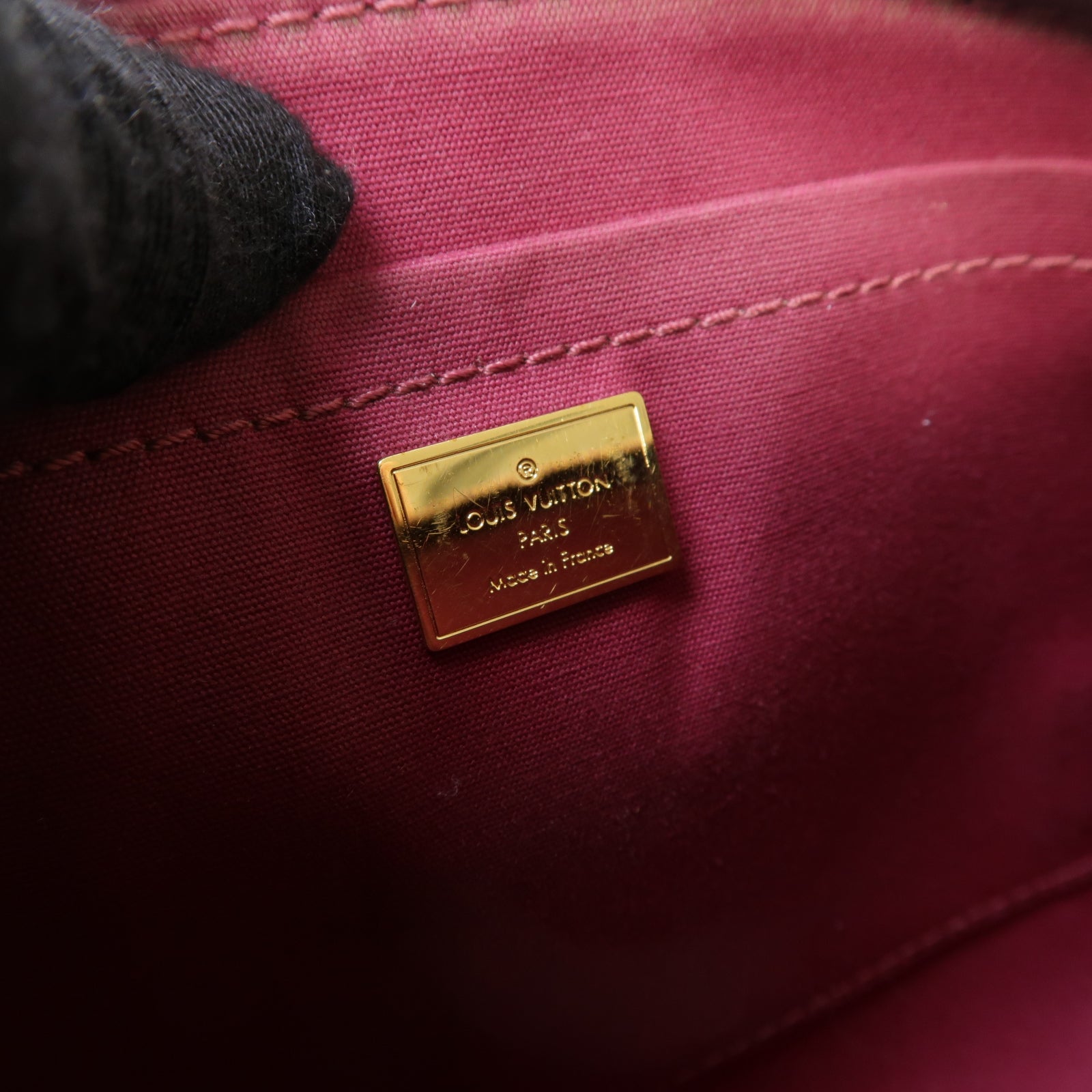 LOUIS VUITTON **【激減優惠】Vernis Santa Monica金扣肩背袋酒紅色