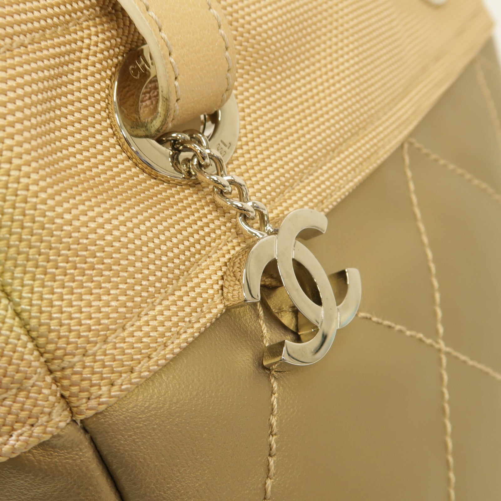 CHANEL 【激減優惠】塗層帆布Paris-Biarritz Tote Bag銀扣手挽袋金色