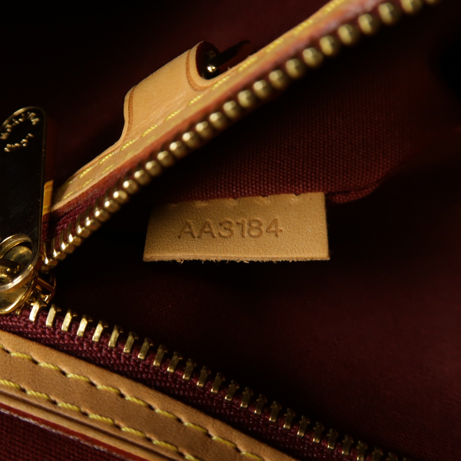 LOUIS VUITTON 【激減優惠】Monogram Vernis Brea MM金扣手挽肩背兩用袋紅色