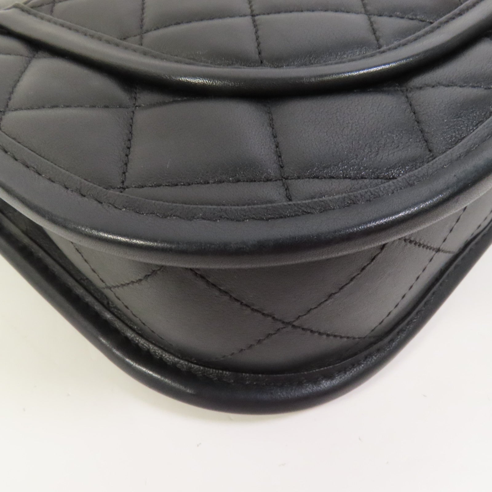 CHANEL 牛皮皮革24S Hobo金扣鏈帶手挽肩背兩用袋