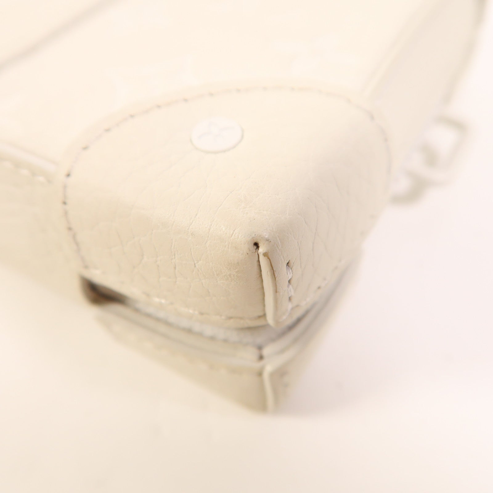 LOUIS VUITTON 【激減優惠】Monogram Taurillon Soft Trunk肩背袋