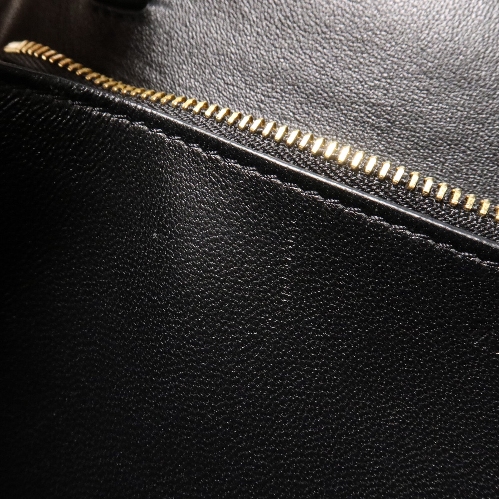 CELINE 牛皮皮革Classic BoxMedium肩背袋