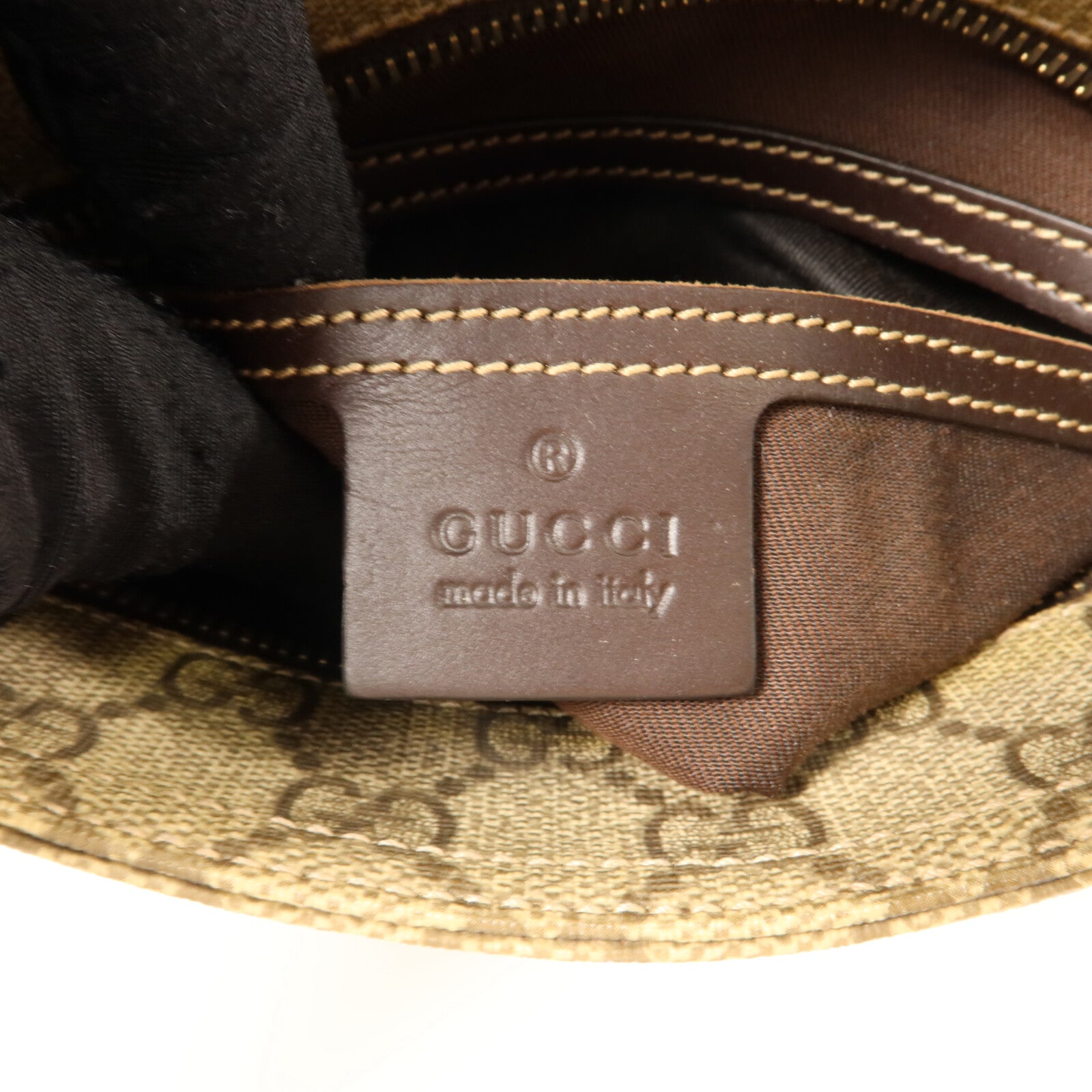 GUCCI 塗層帆布GG Supreme Shoulder Bag肩背袋