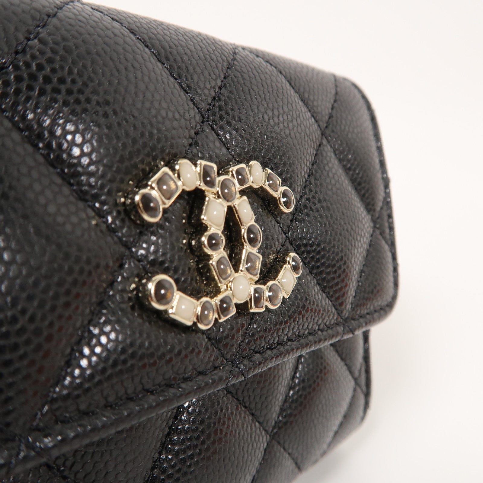 CHANEL 菱格Caviar皮革Small Flap Wallet金扣折疊錢包黑色