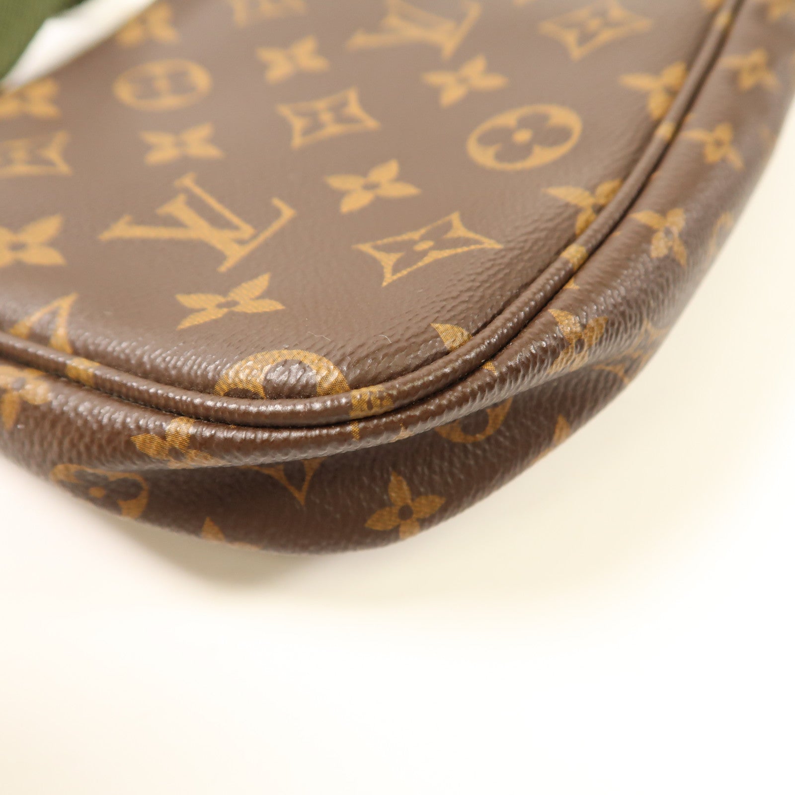 LOUIS VUITTON Monogram Multi Pochette Accessoires金扣肩背袋