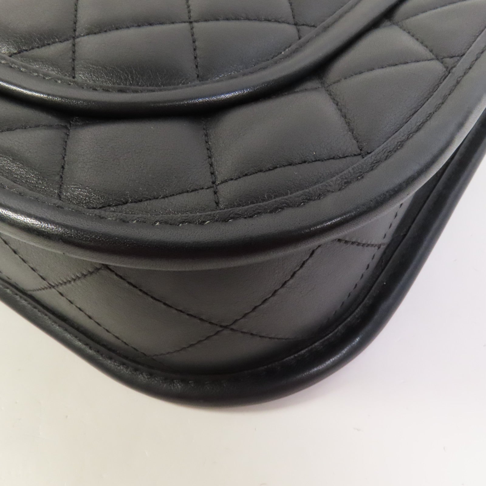 CHANEL 牛皮皮革24S Hobo金扣鏈帶手挽肩背兩用袋