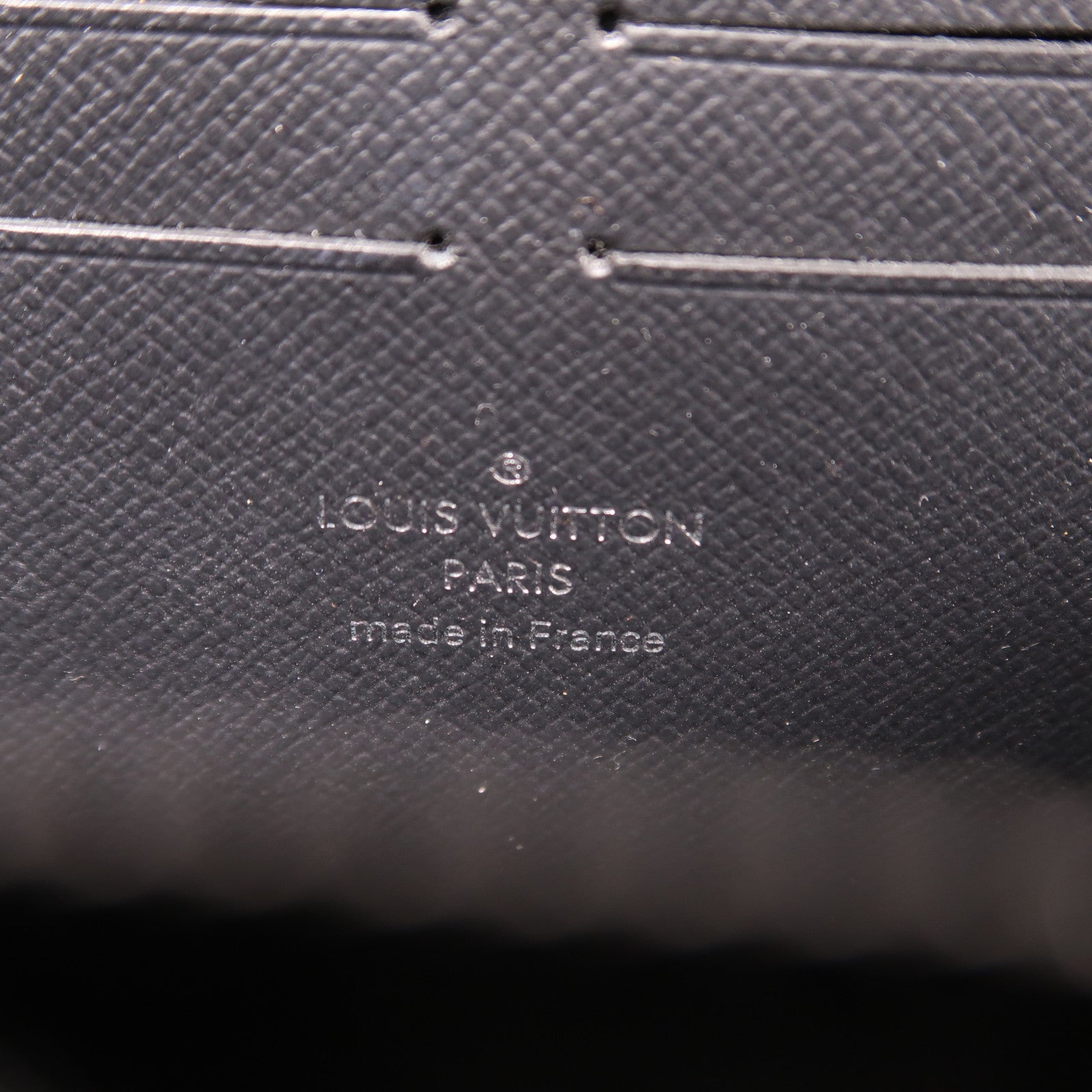 LOUIS VUITTON Monogram Eclipse Soft Trunk Wallet肩背袋黑色