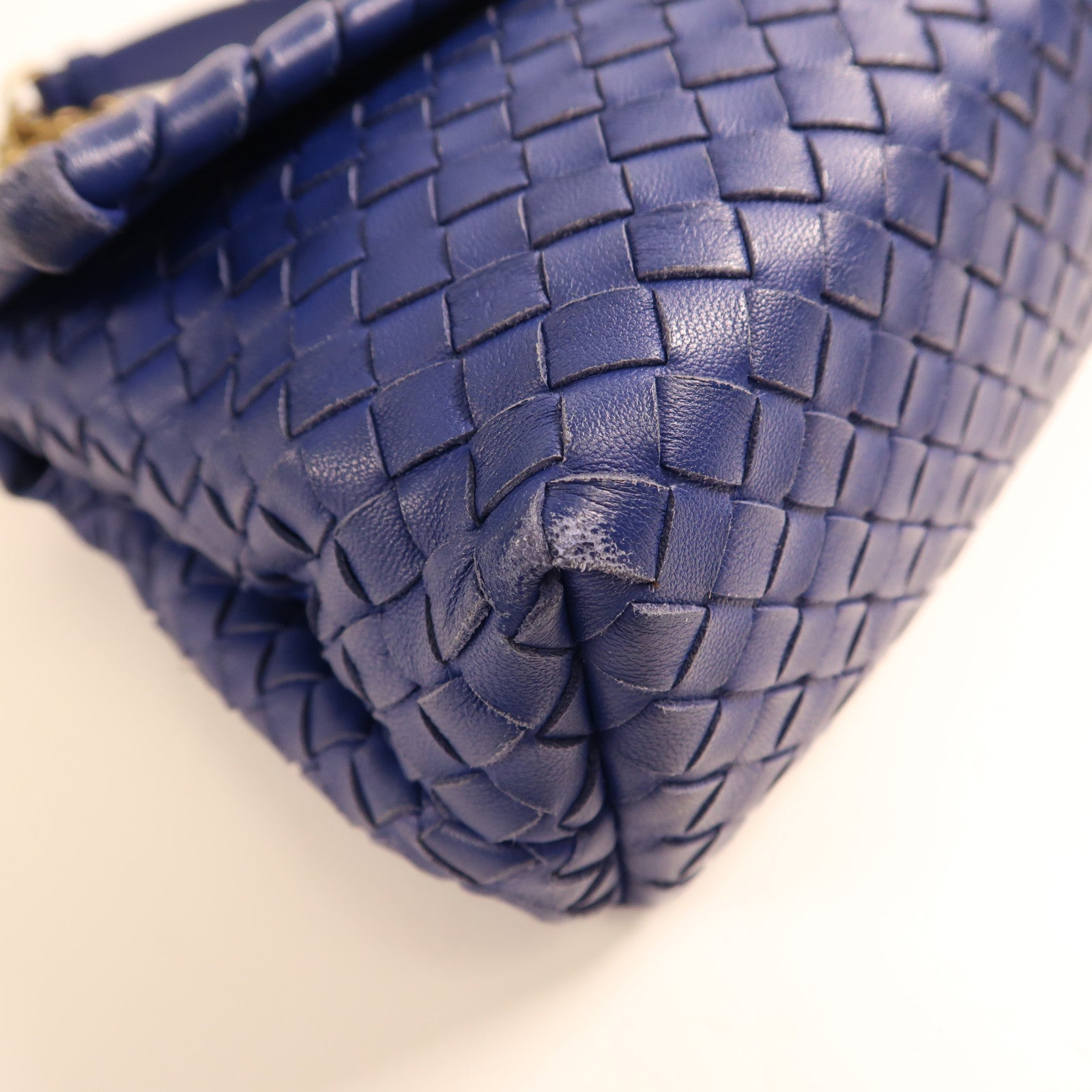BOTTEGA VENETA 【激減優惠】織紋皮革Chain Shoulder金扣鏈帶肩背袋
