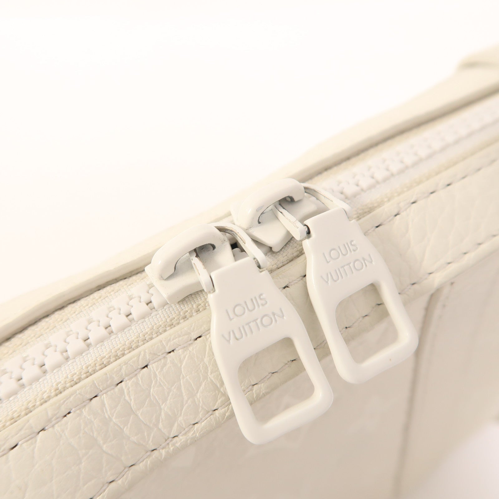 LOUIS VUITTON 【激減優惠】Monogram Taurillon Soft Trunk肩背袋