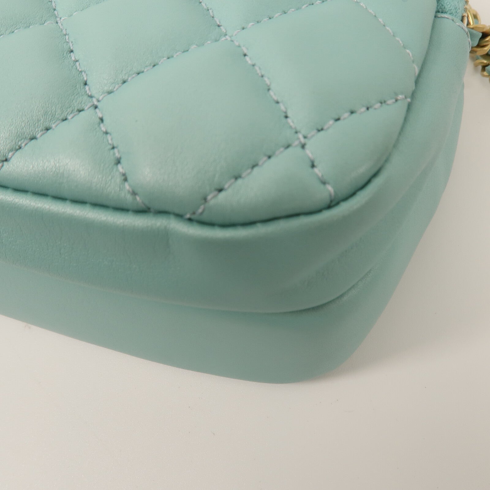 CHANEL 牛皮皮革Camera Bag鏈帶肩背袋