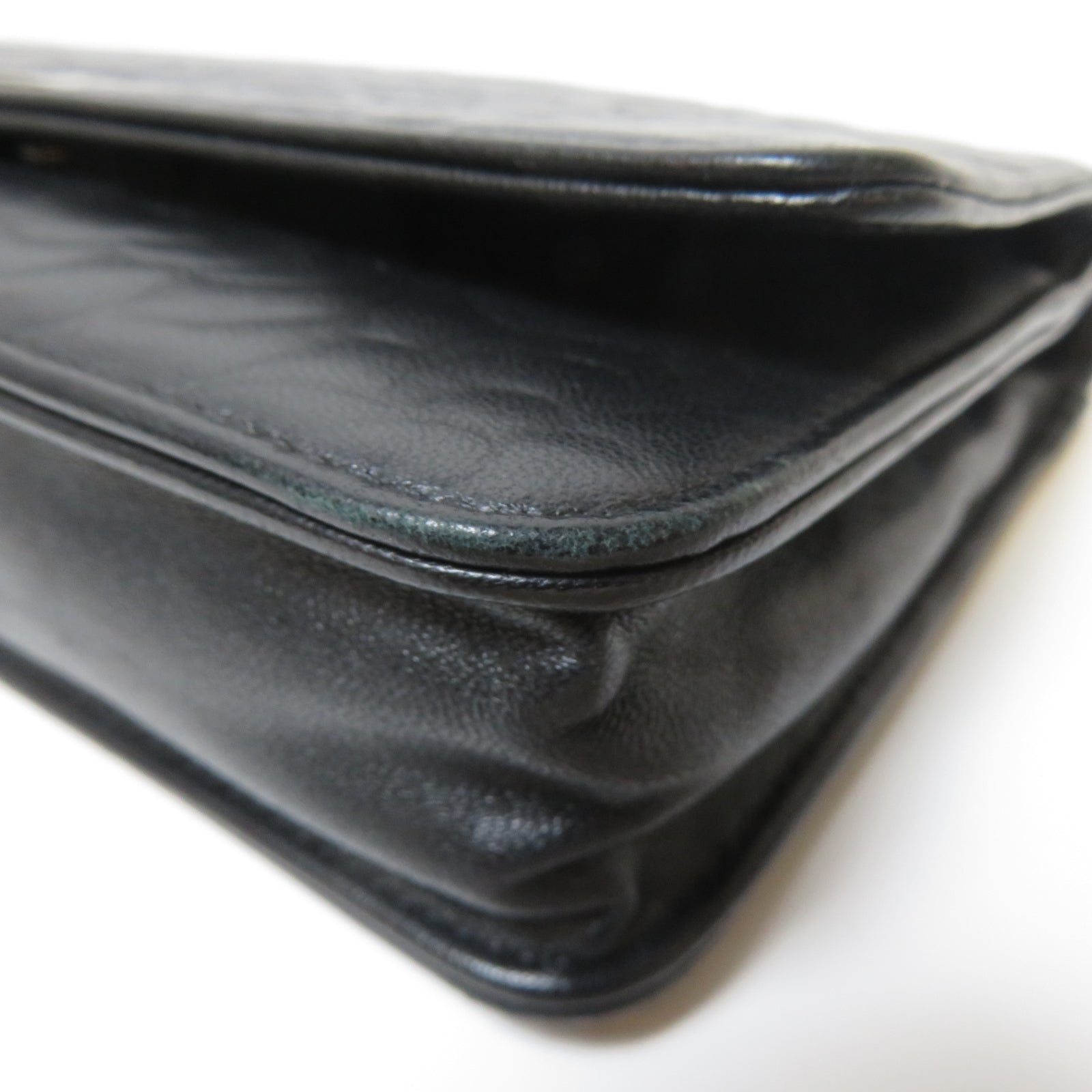 CHANEL 【激減優惠】羊皮皮革Camellia Wallet On Chain銀扣鏈帶肩背袋黑色