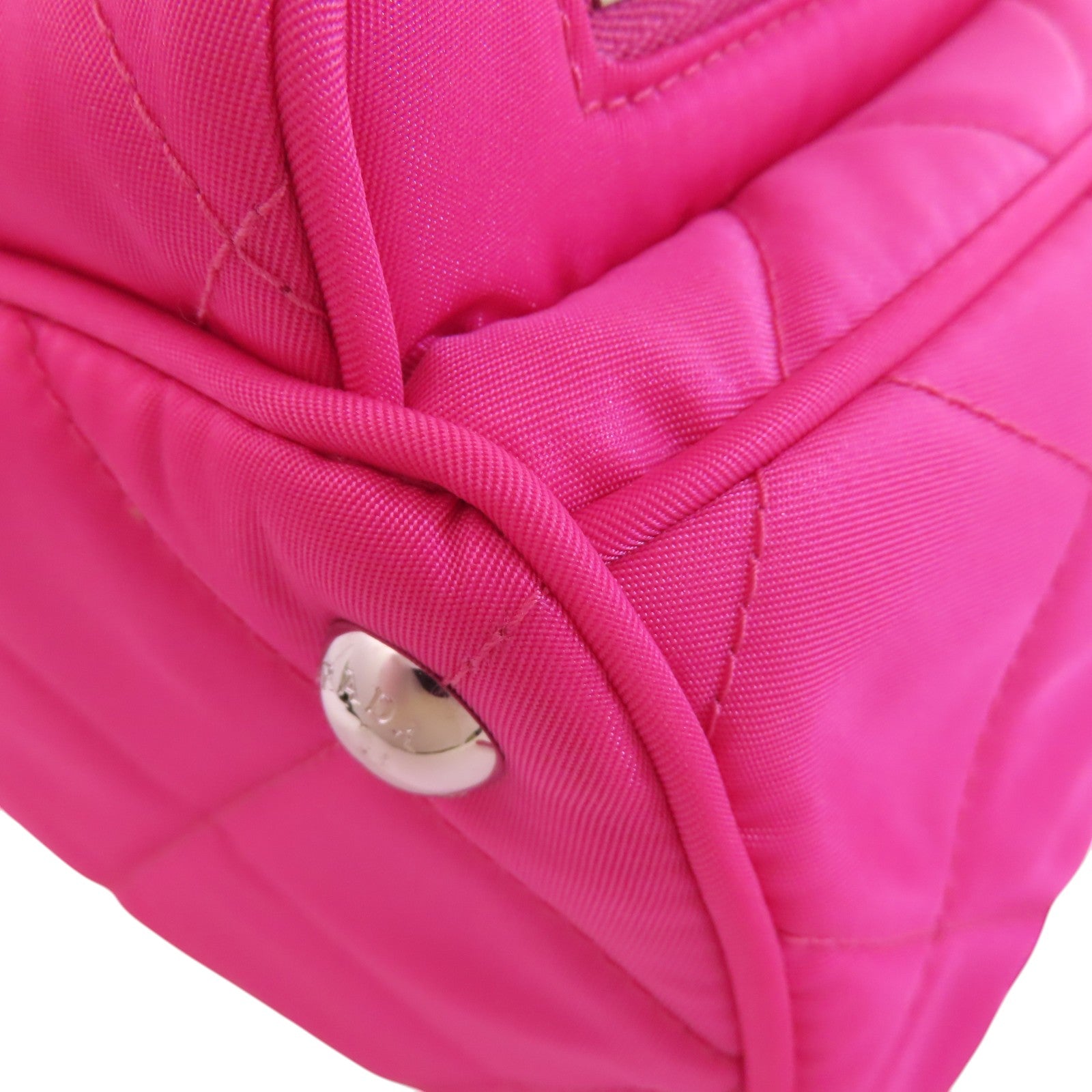 PRADA 尼龍Backpack銀扣背包