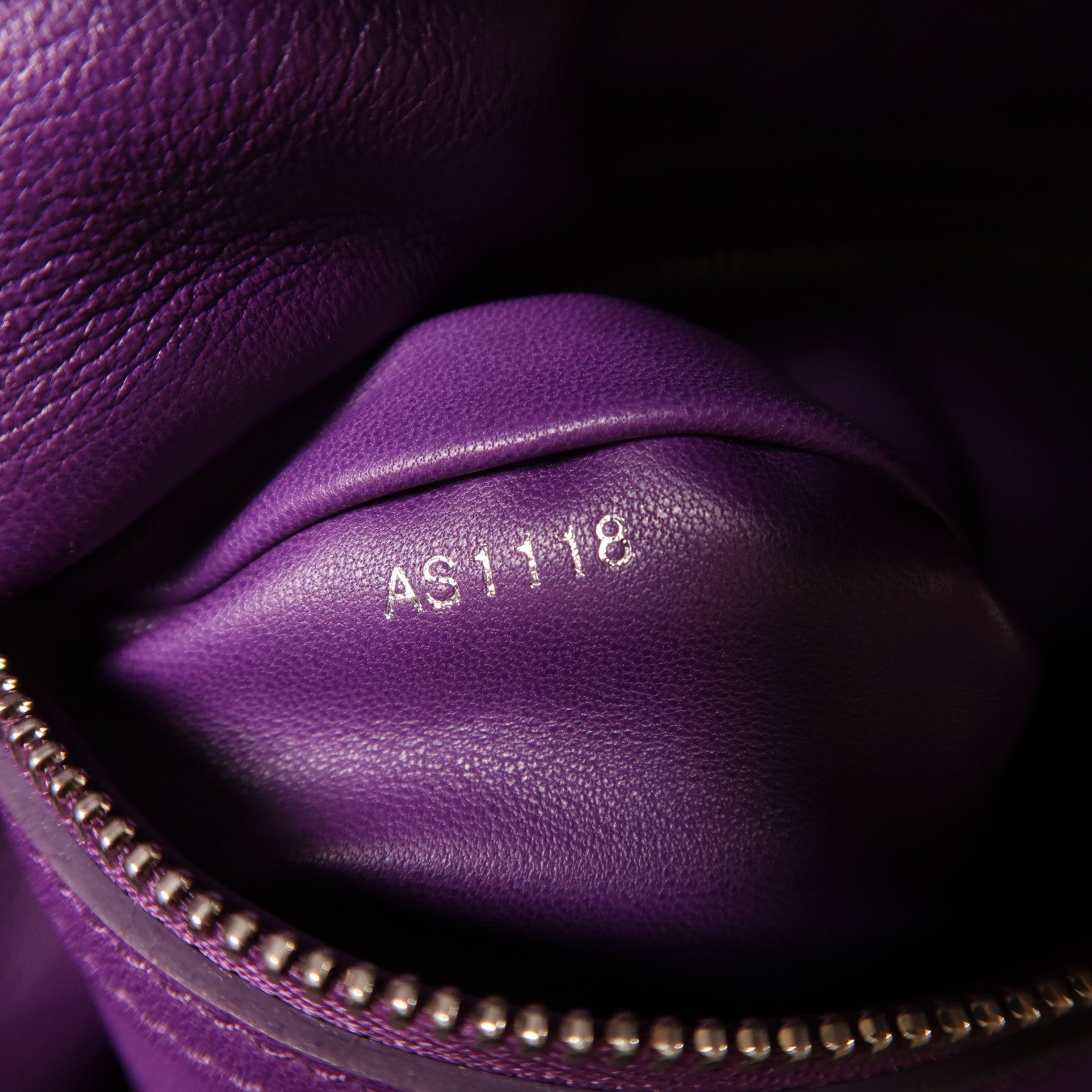 LOUIS VUITTON (PRICE DOWN) LV SHW Milaris Hand Bag Leather Purple/Grey