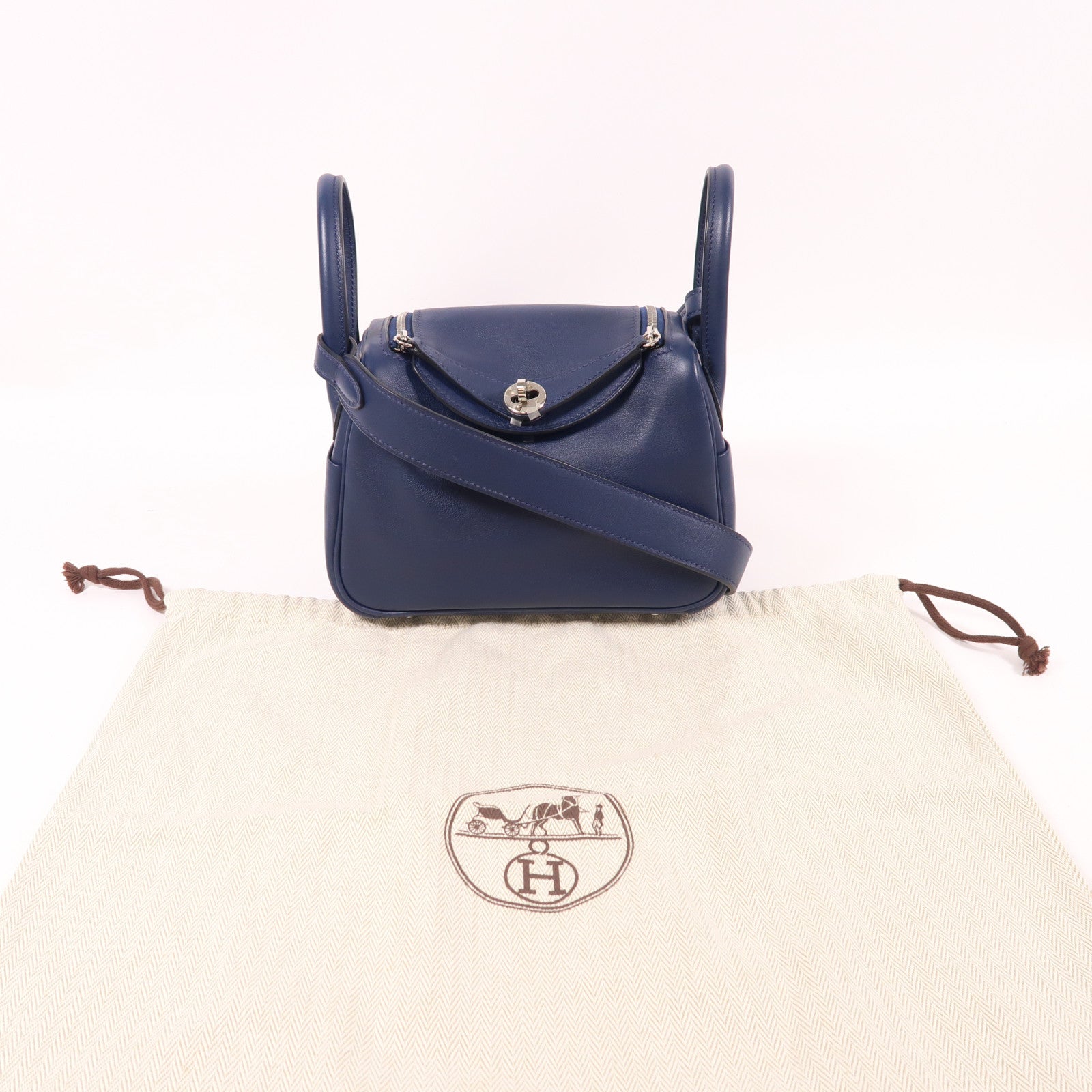 HERMES Swift皮革Mini Lindy銀扣肩背袋
