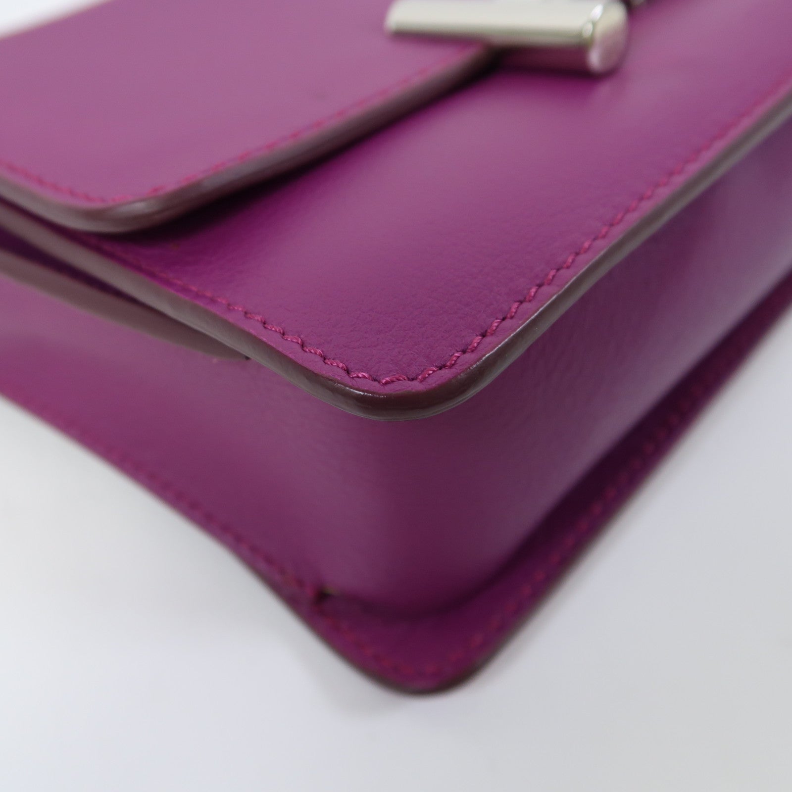 TOD'S 牛皮皮革Chain Shoulder銀扣鏈帶肩背袋紫色