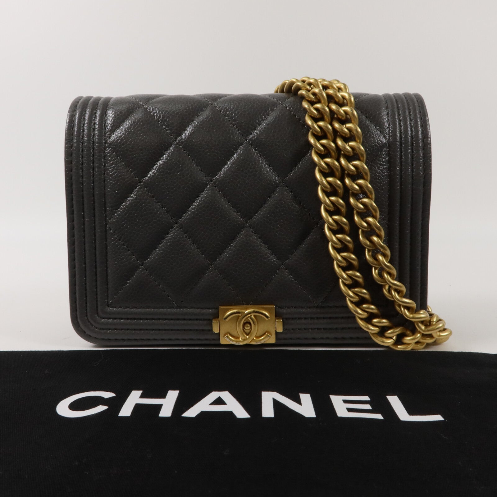 CHANEL 牛皮皮革Boy WOC鏈帶肩背袋