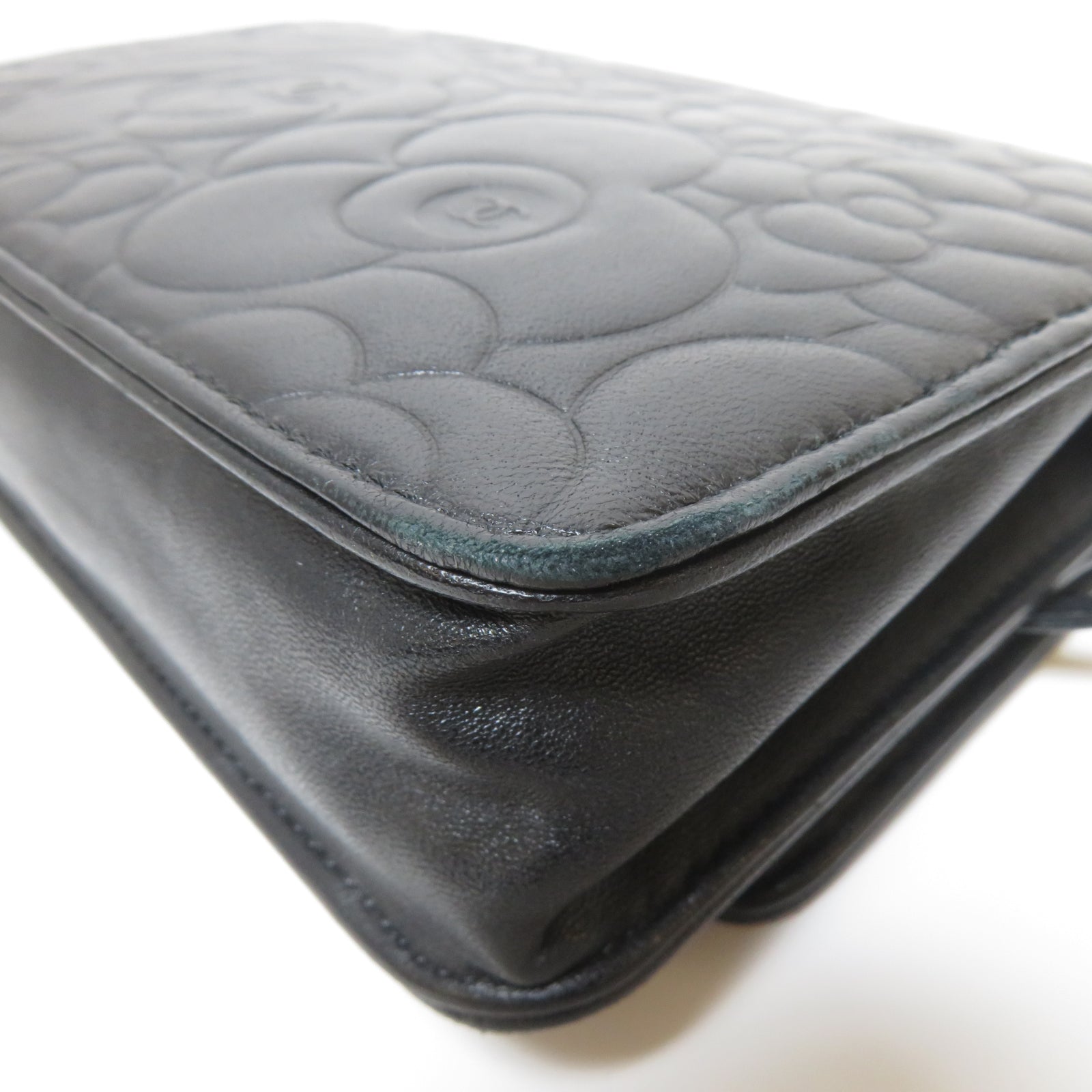 CHANEL 【激減優惠】羊皮皮革Camellia Wallet On Chain銀扣鏈帶肩背袋黑色