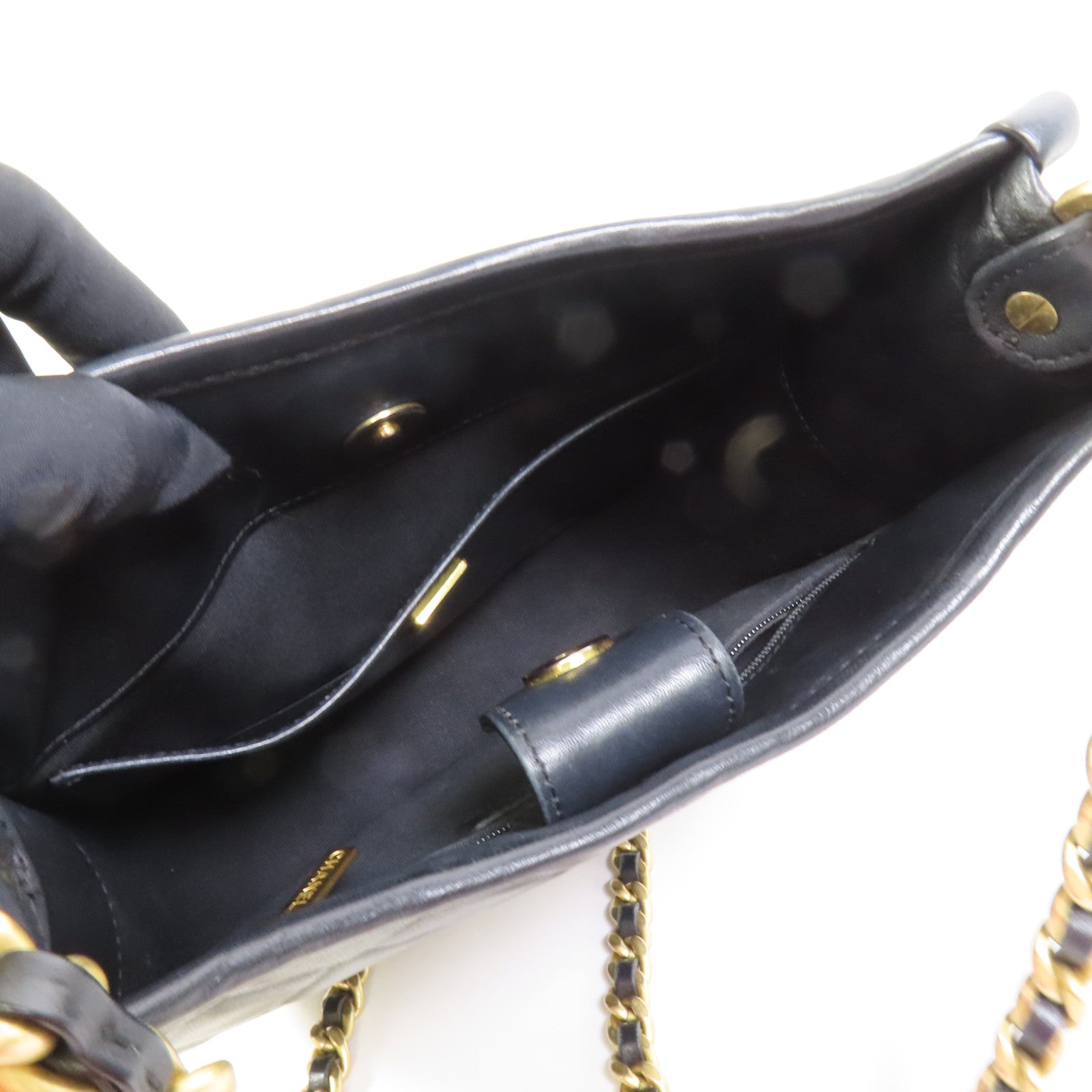 CHANEL 牛皮皮革24S Hobo金扣鏈帶手挽肩背兩用袋