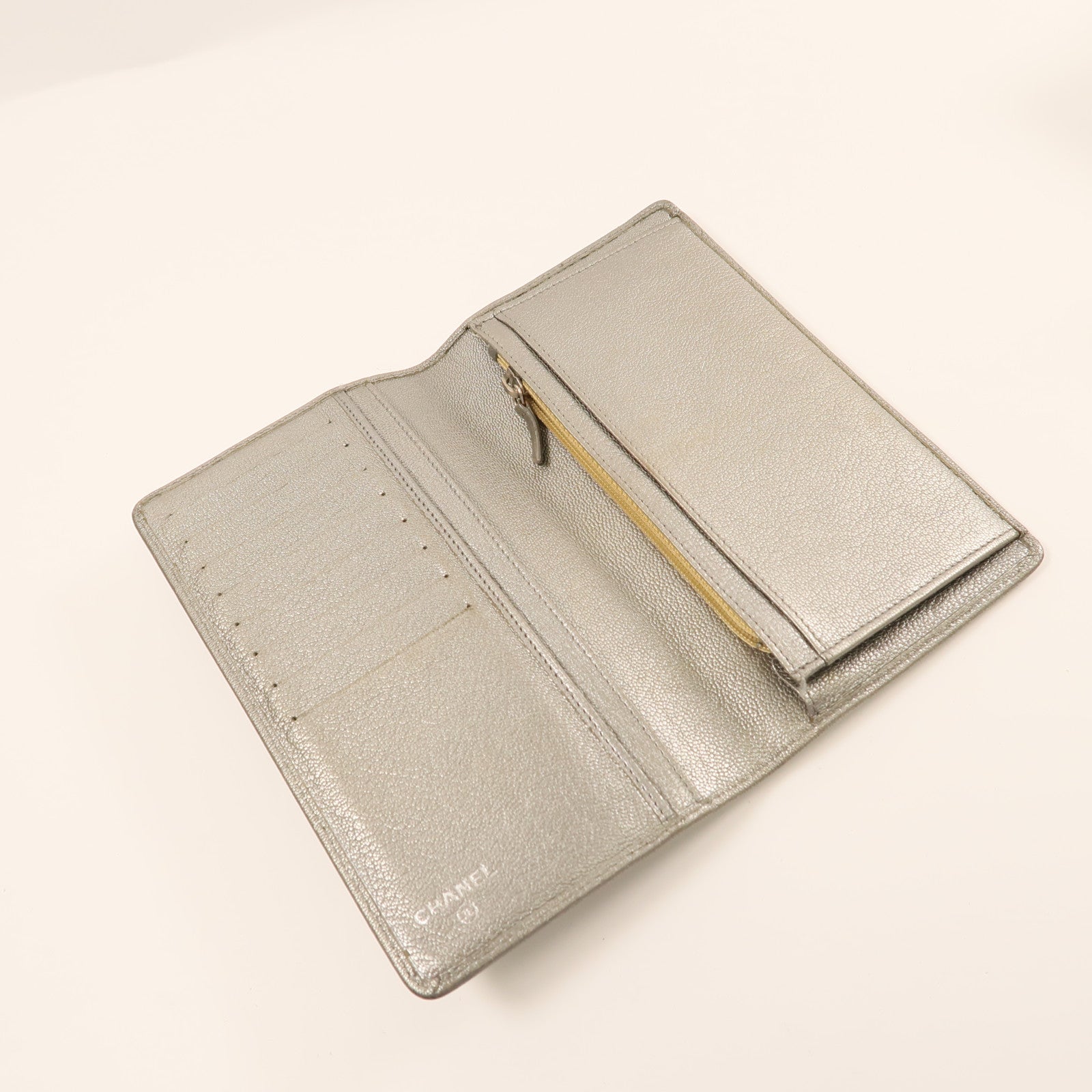 CHANEL 【激減優惠】羊皮皮革Long Wallet銀扣錢包灰色