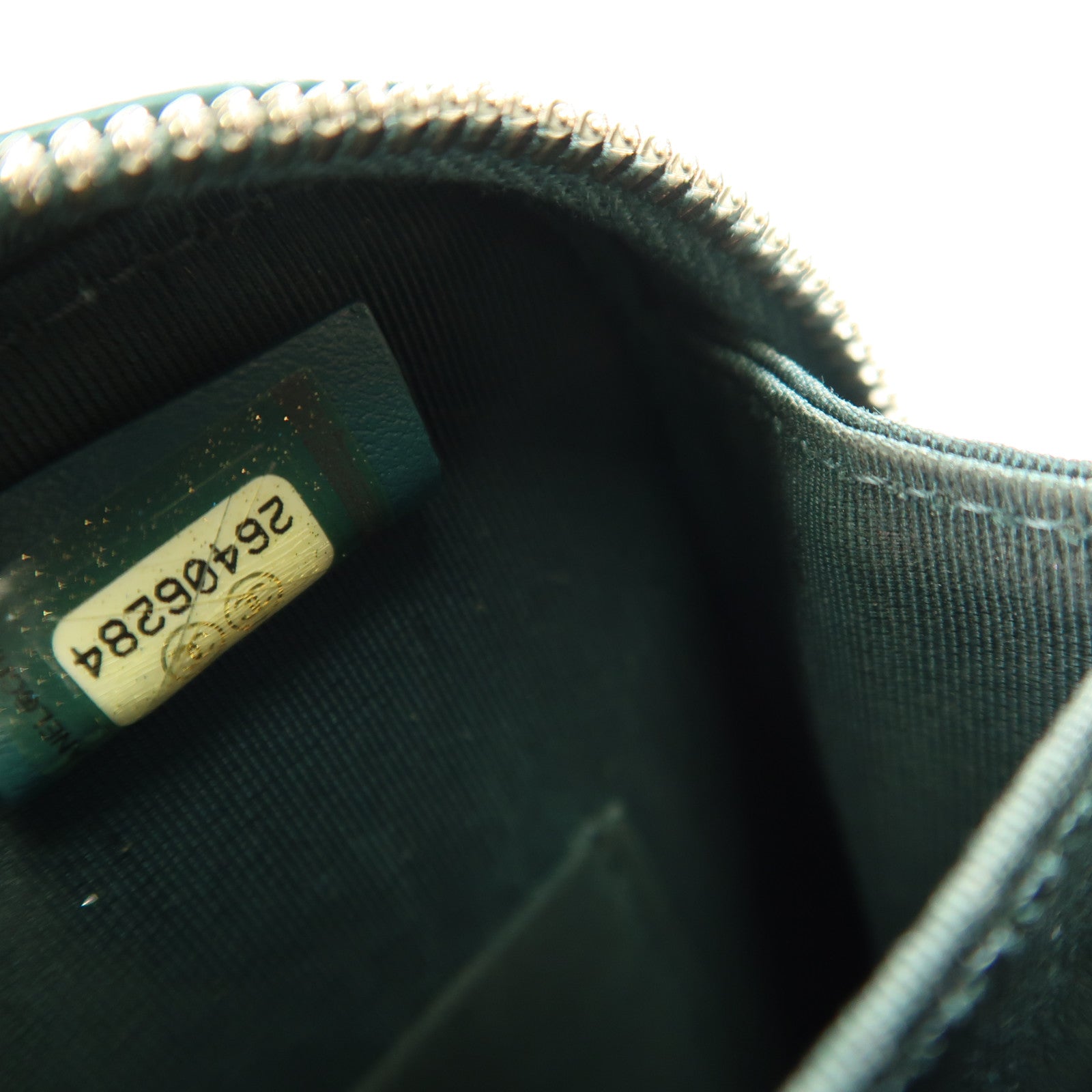 CHANEL 牛皮皮革Phone Bag銀扣鏈帶肩背袋