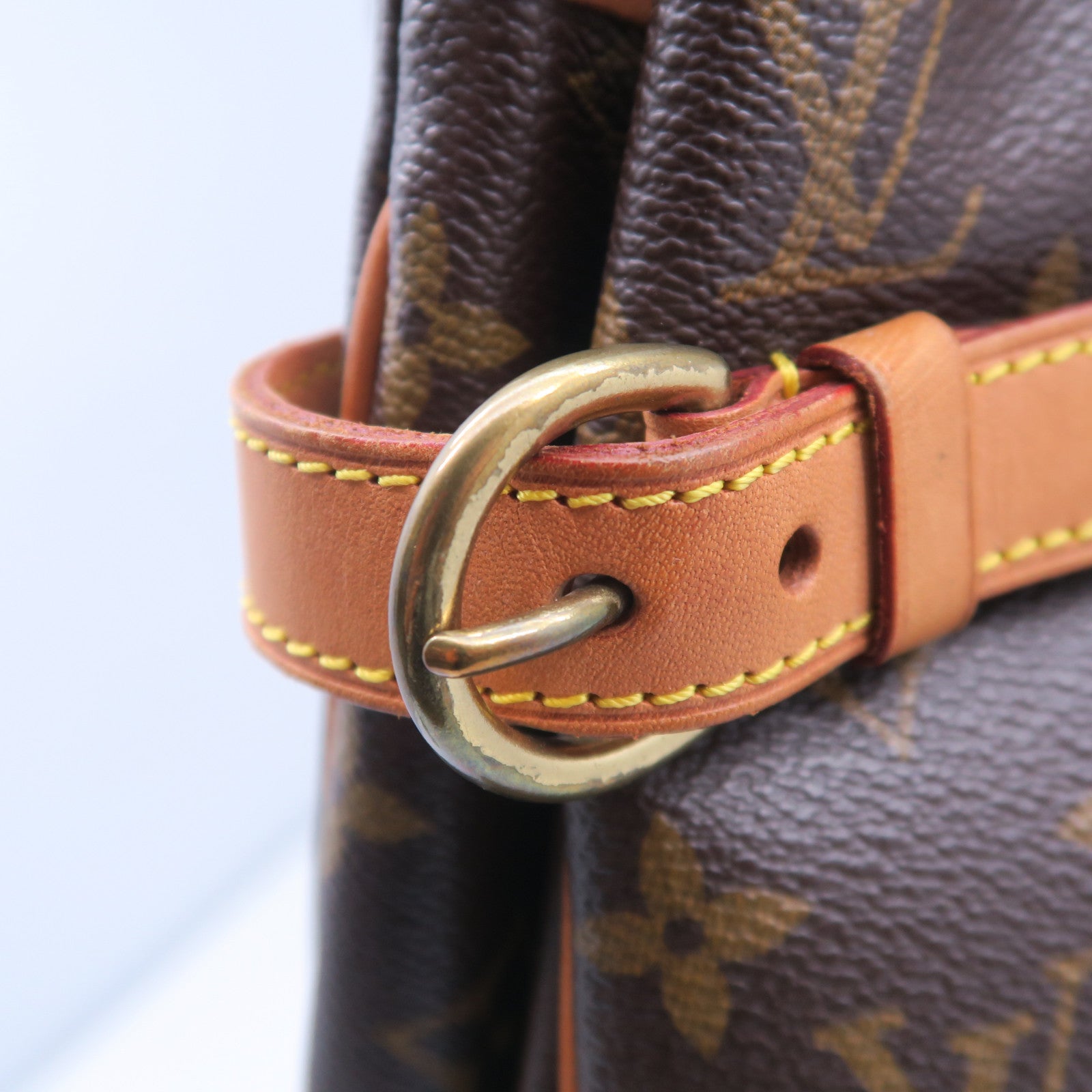 LOUIS VUITTON Monogram Batignolles Vertical金扣肩背袋啡色