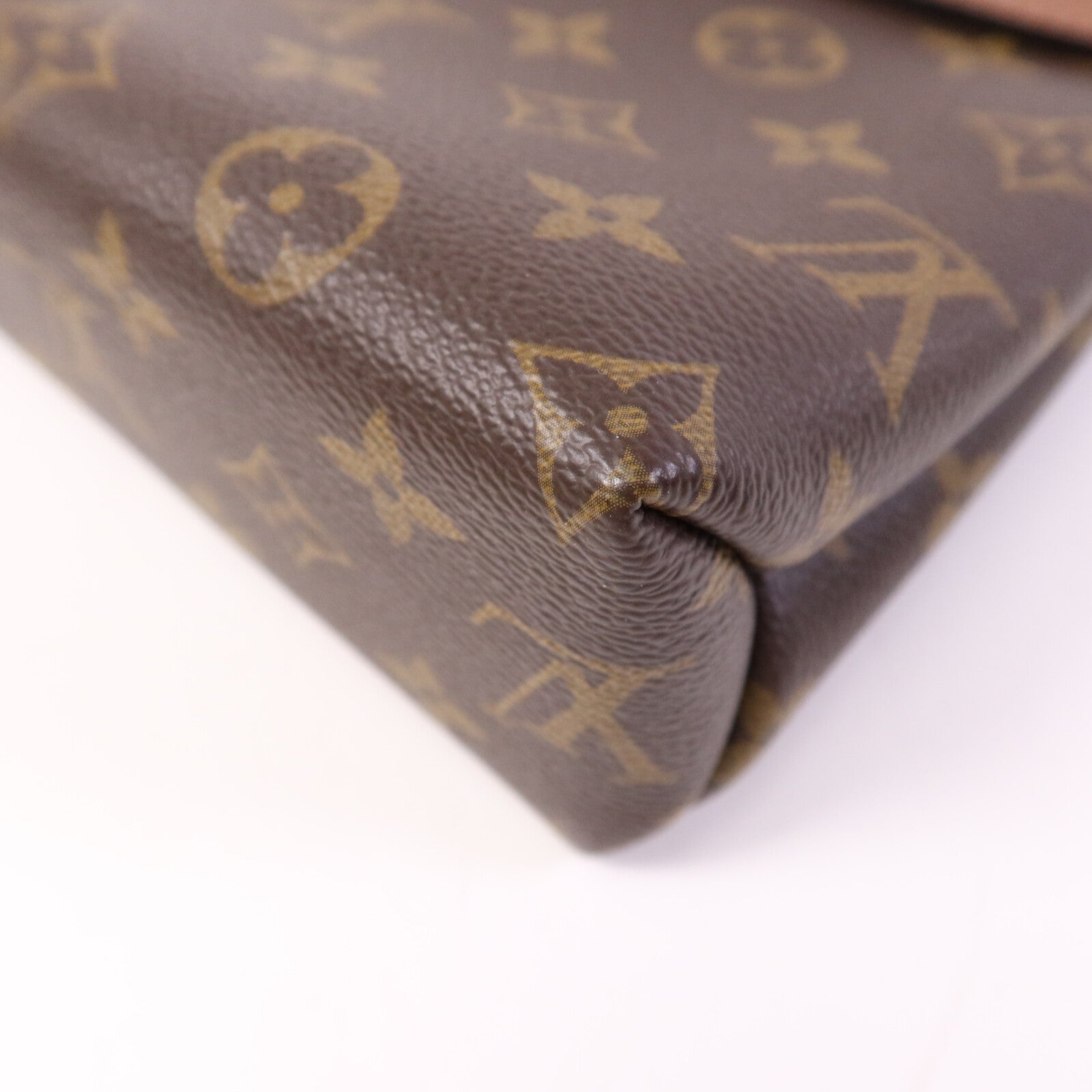 LOUIS VUITTON 【激減優惠】Monogram Saint Placide金扣鏈帶肩背袋
