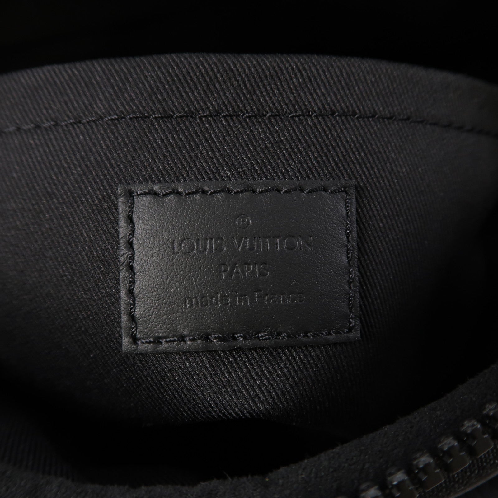 LOUIS VUITTON Monogram Taurillon S Lock肩背袋黑色
